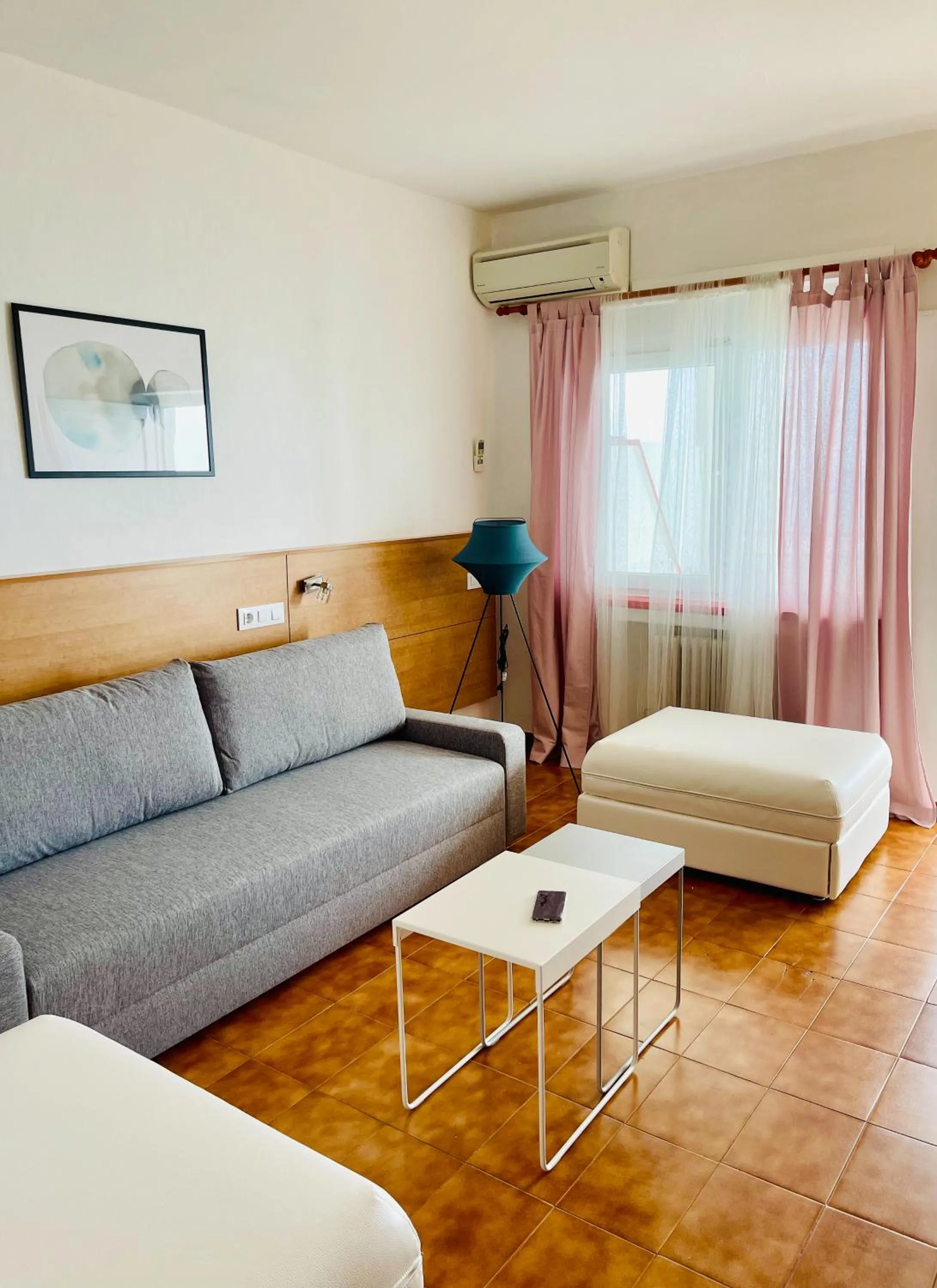 Living room, Bed in Hotel Patricia