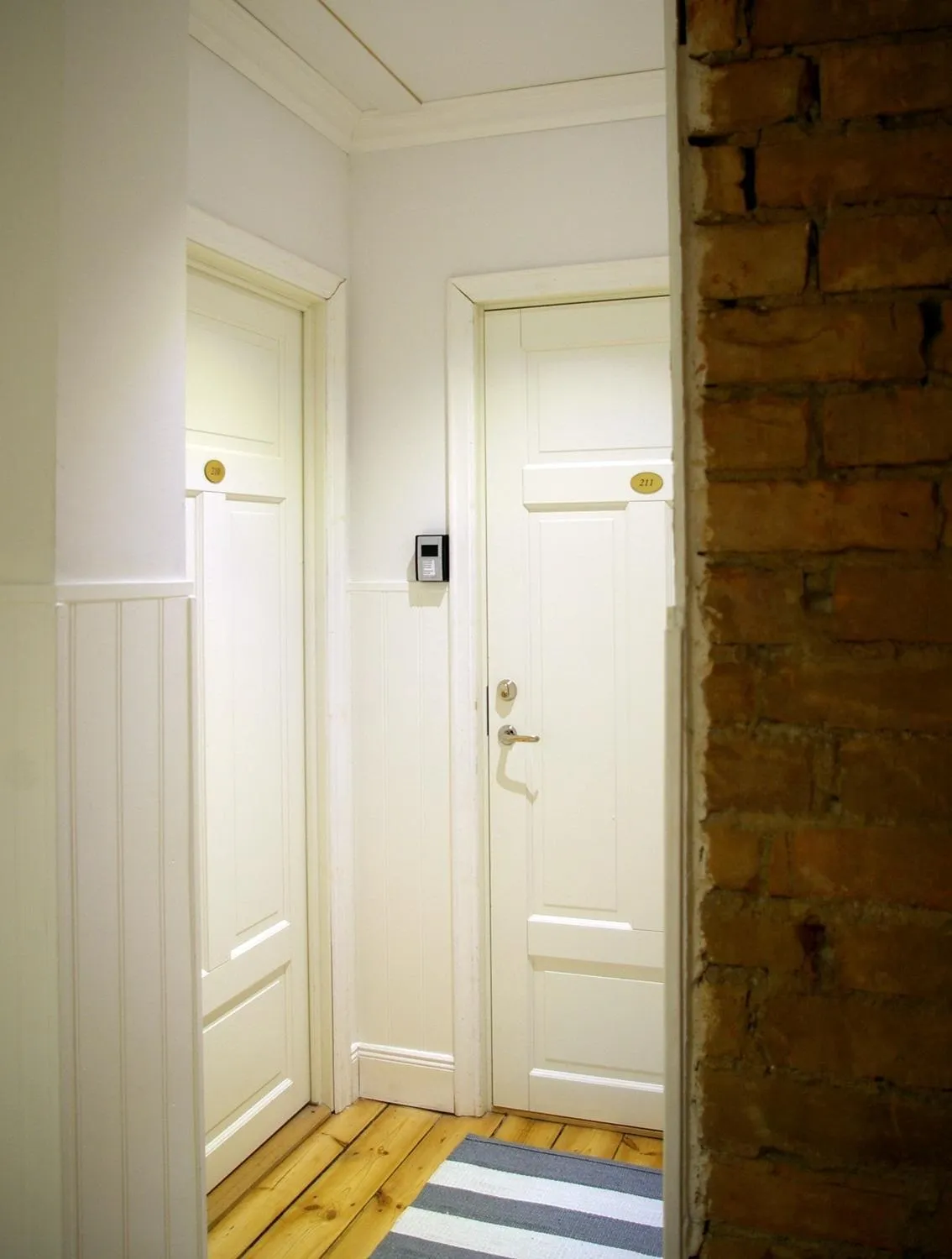 Decorative detail in Vandrarhem Uppsala Kungsängstorg