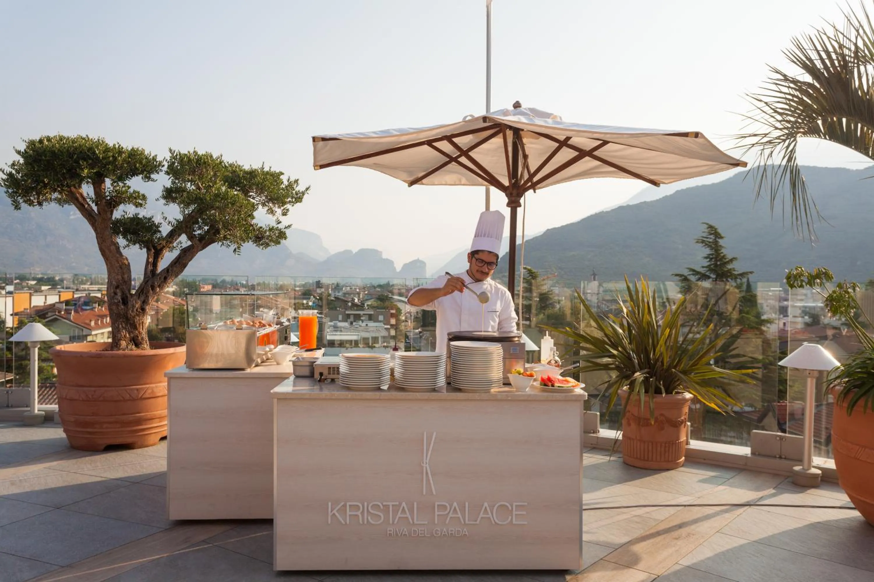 Restaurant/places to eat in Hotel Kristal Palace - Tonelli Hotels - Adult Friendly