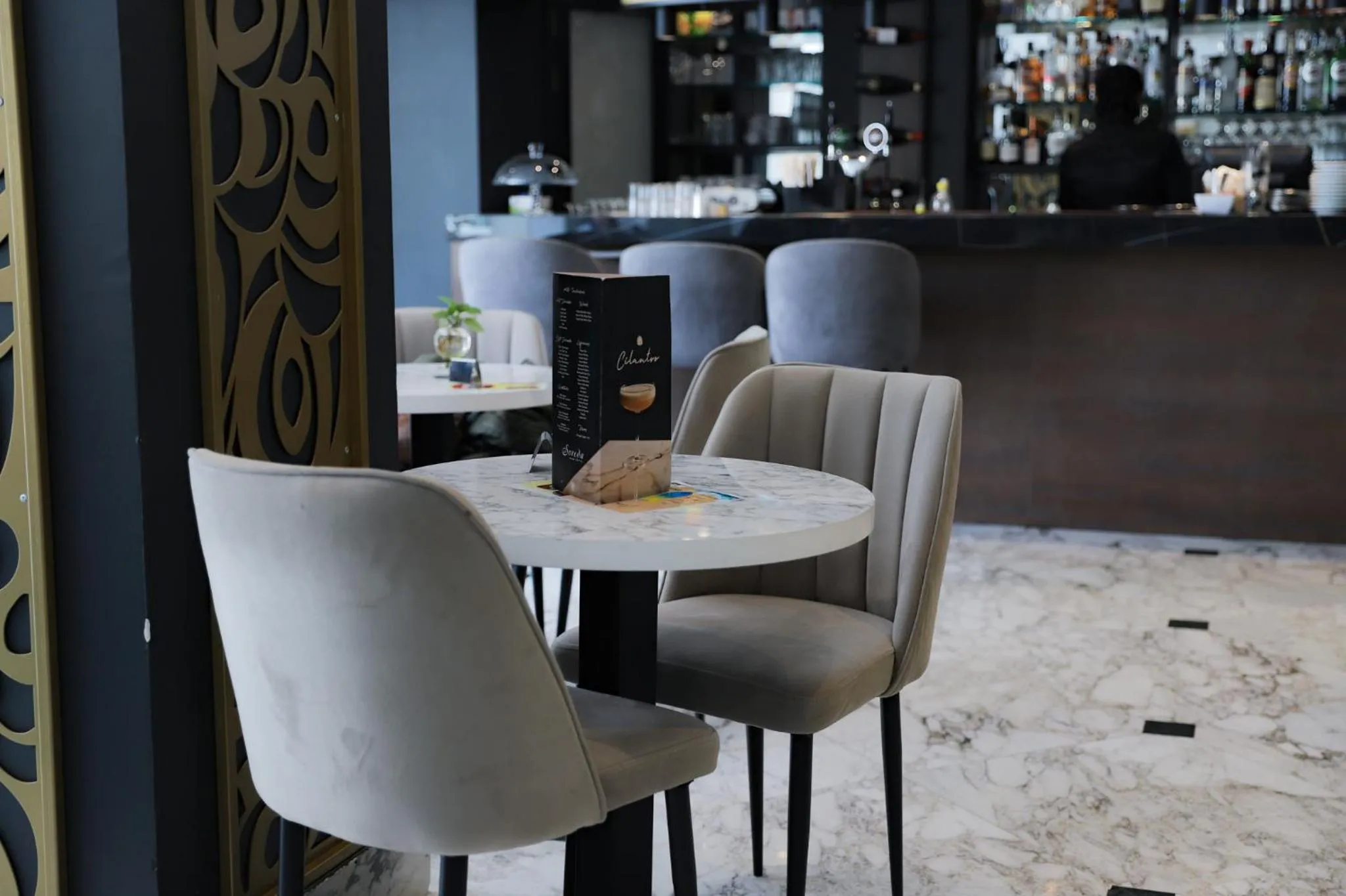 Restaurant/places to eat in Soreda Hotel