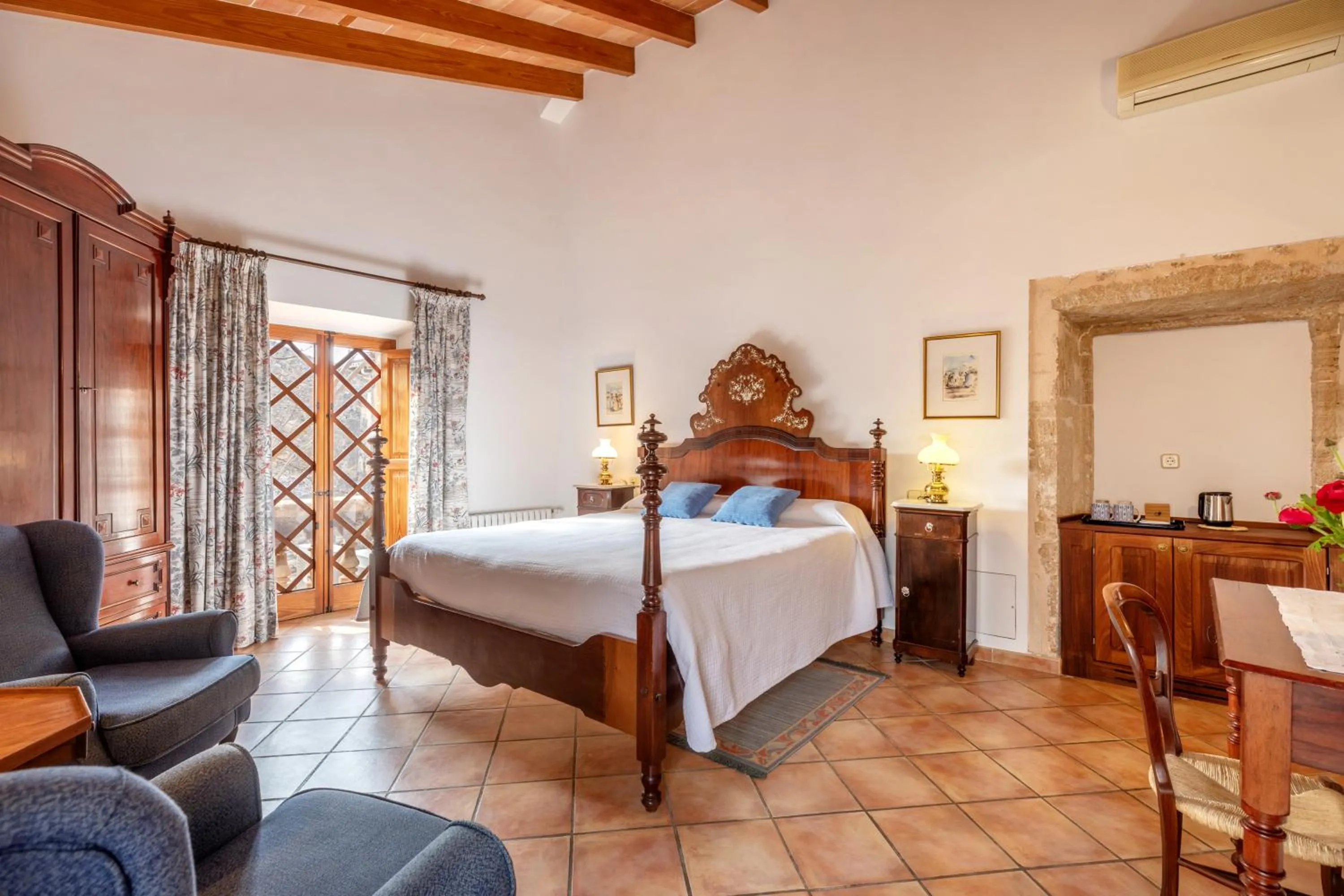 Photo of the whole room, Bed in Can Tem Turismo de Interior