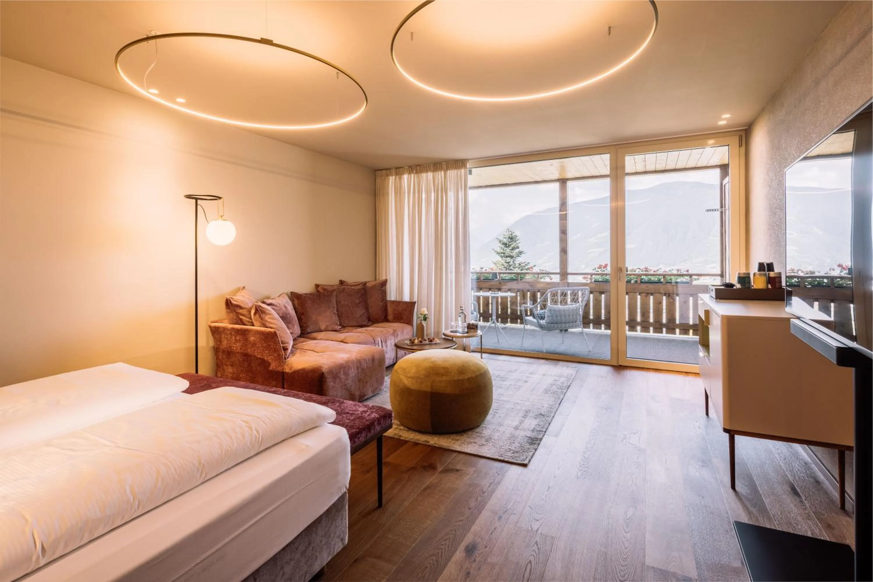 View (from property/room), Bed in Hotel Hohenwart