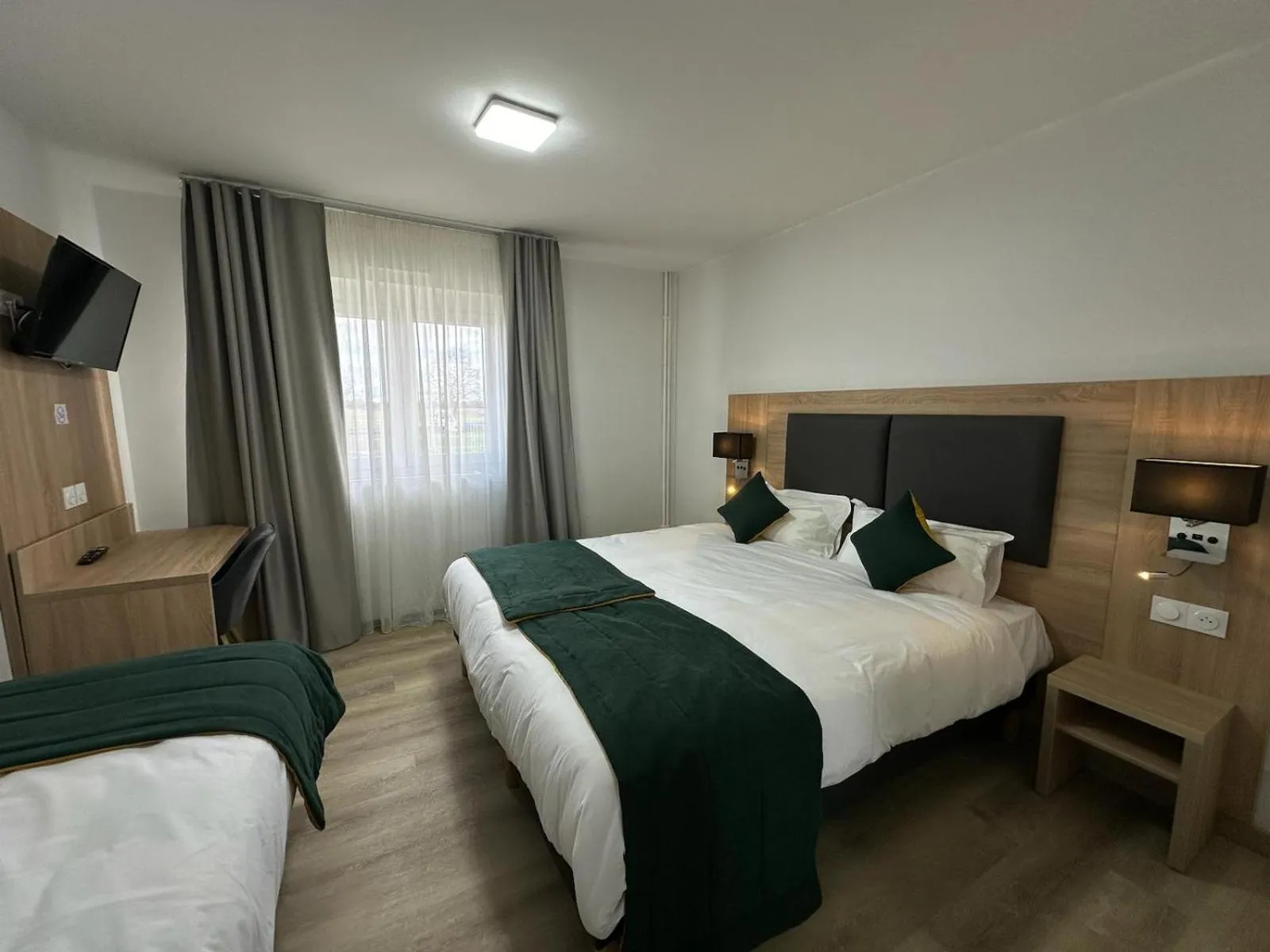 Bed in Hôtel NOROTEL