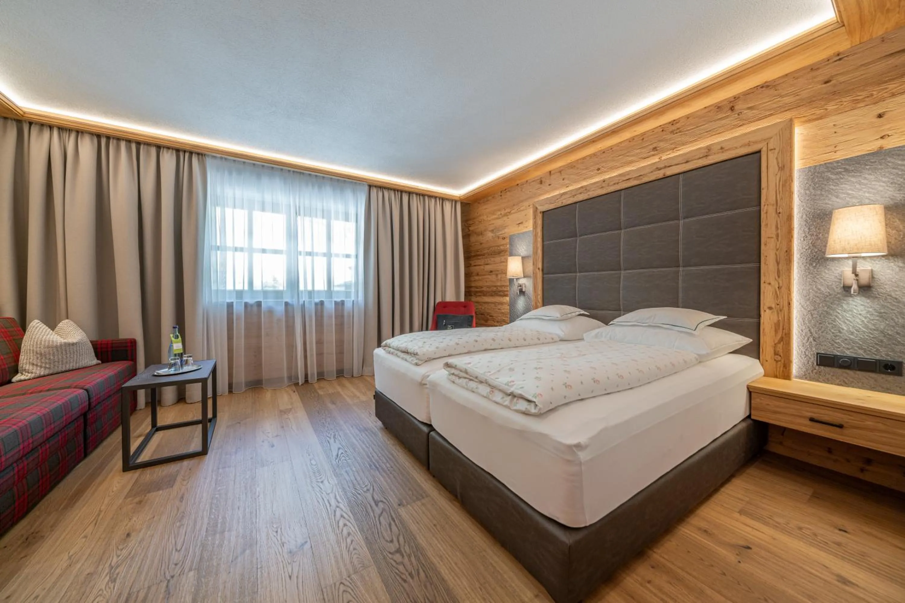 Photo of the whole room, Bed in Natur-&Alpinhotel Post
