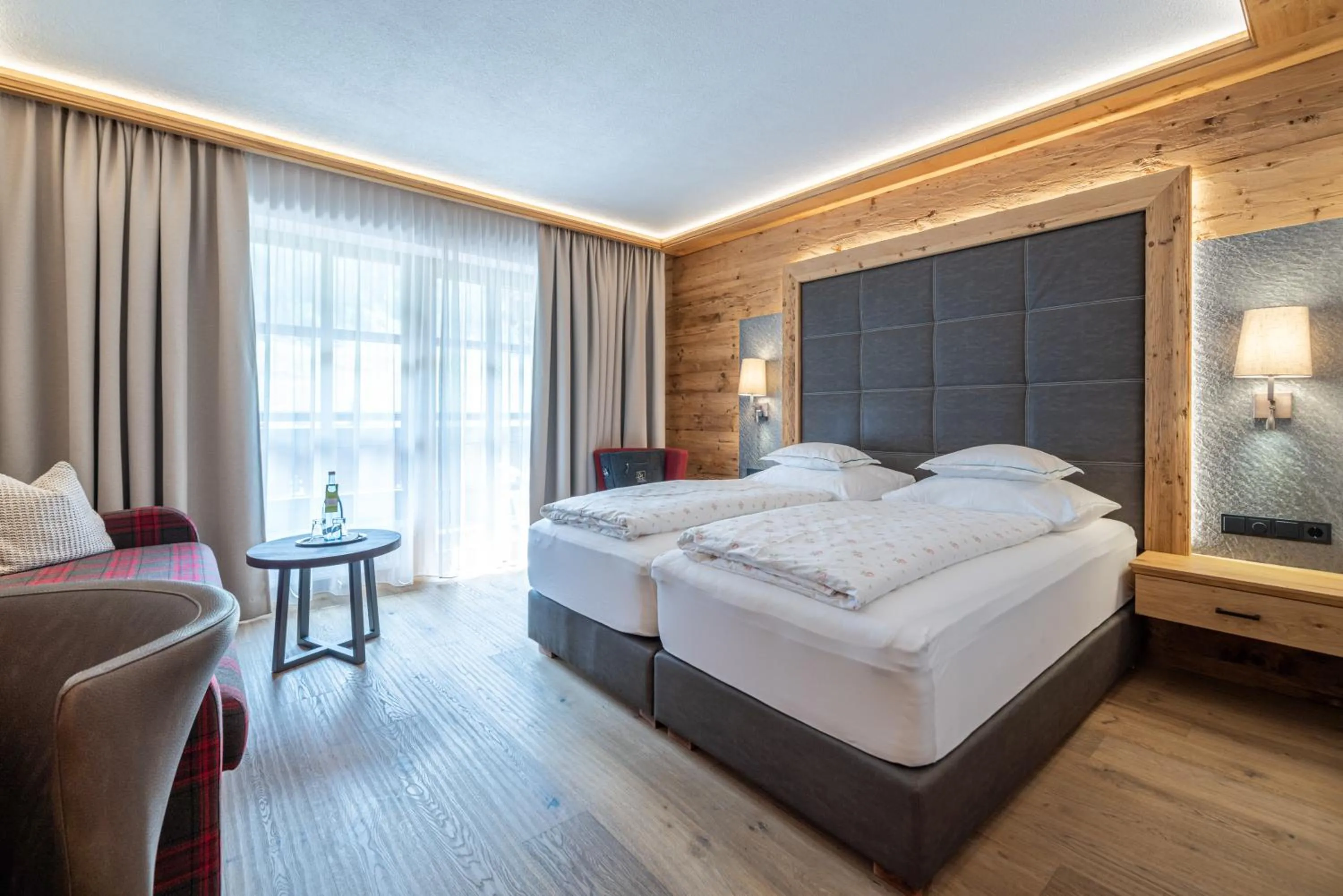Photo of the whole room, Bed in Natur-&Alpinhotel Post