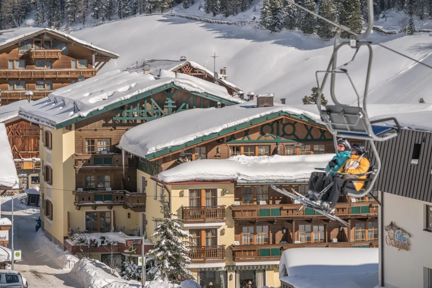 Property building in Natur-&Alpinhotel Post