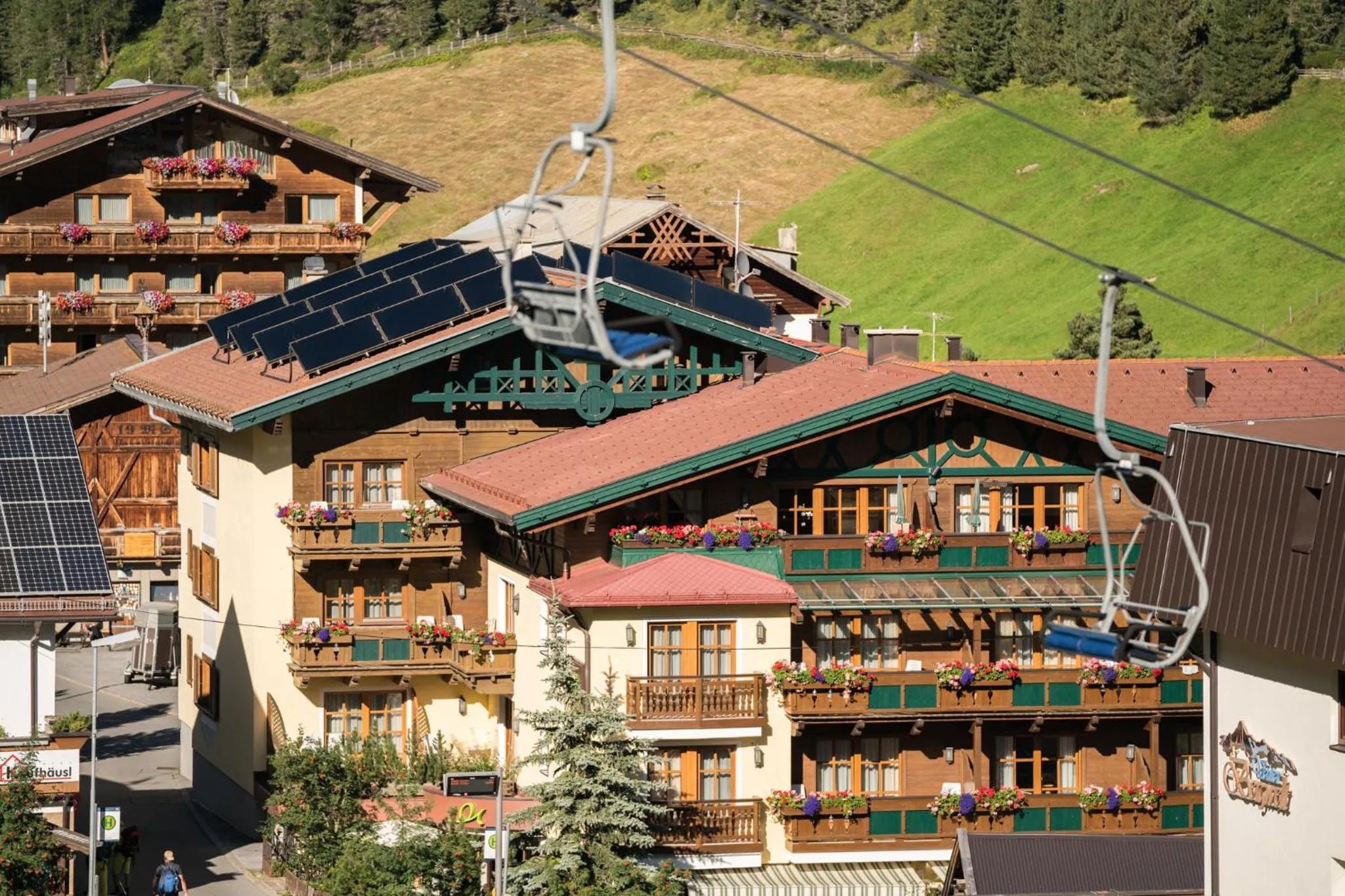 Property building in Natur-&Alpinhotel Post