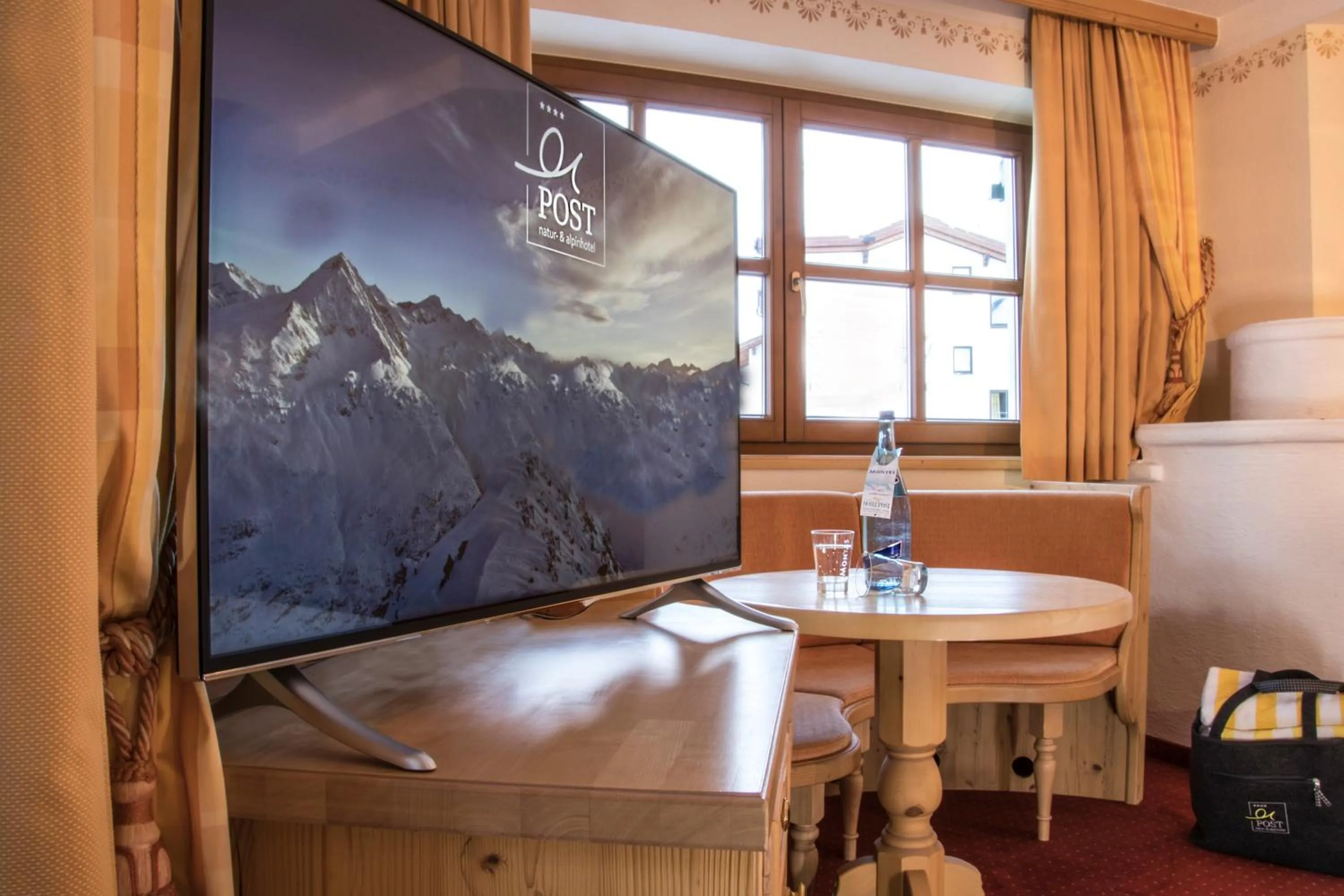 Photo of the whole room in Natur-&Alpinhotel Post