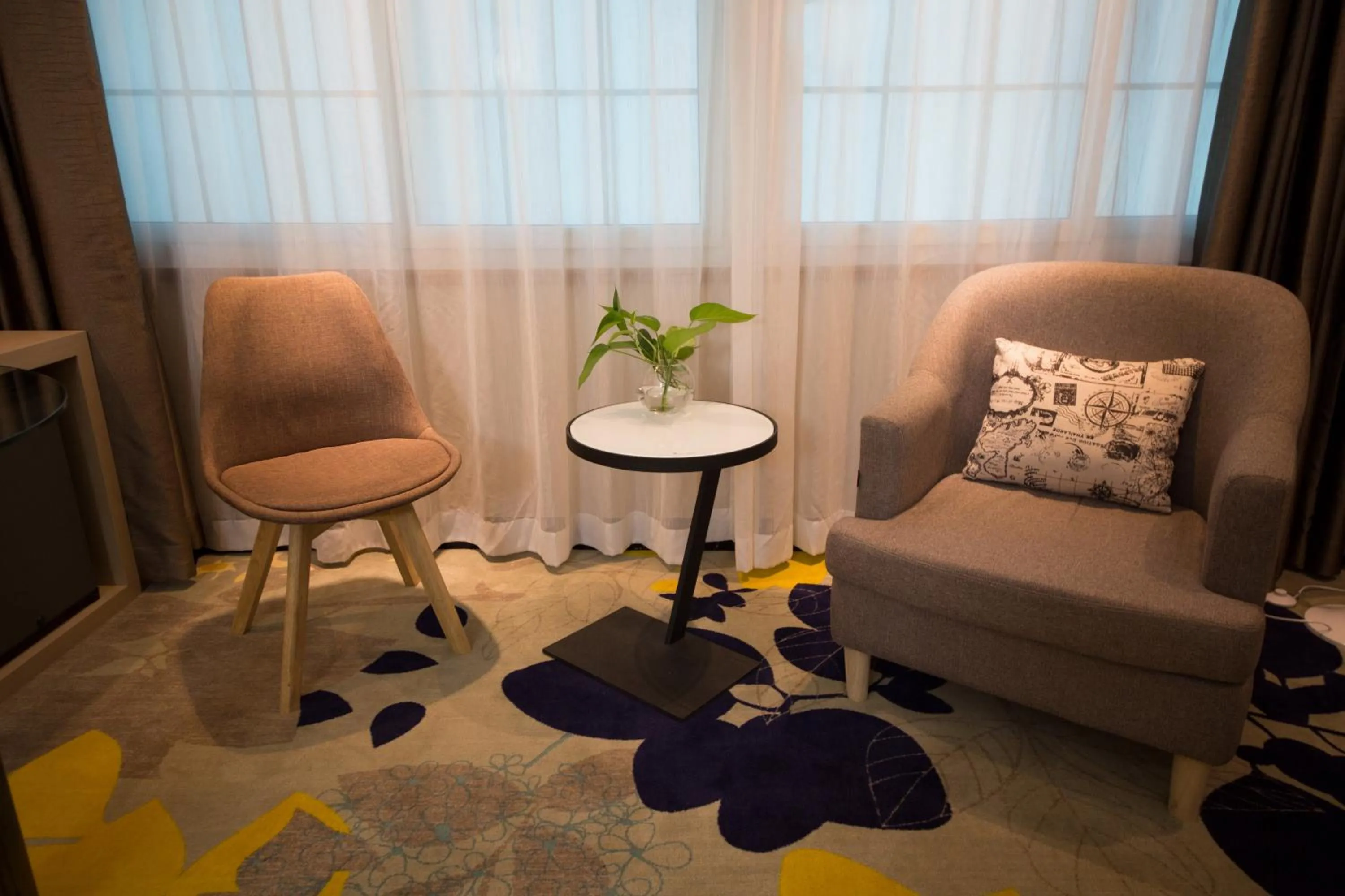 Decorative detail in Shenzhen Kaili Hotel, Guomao Shopping Mall