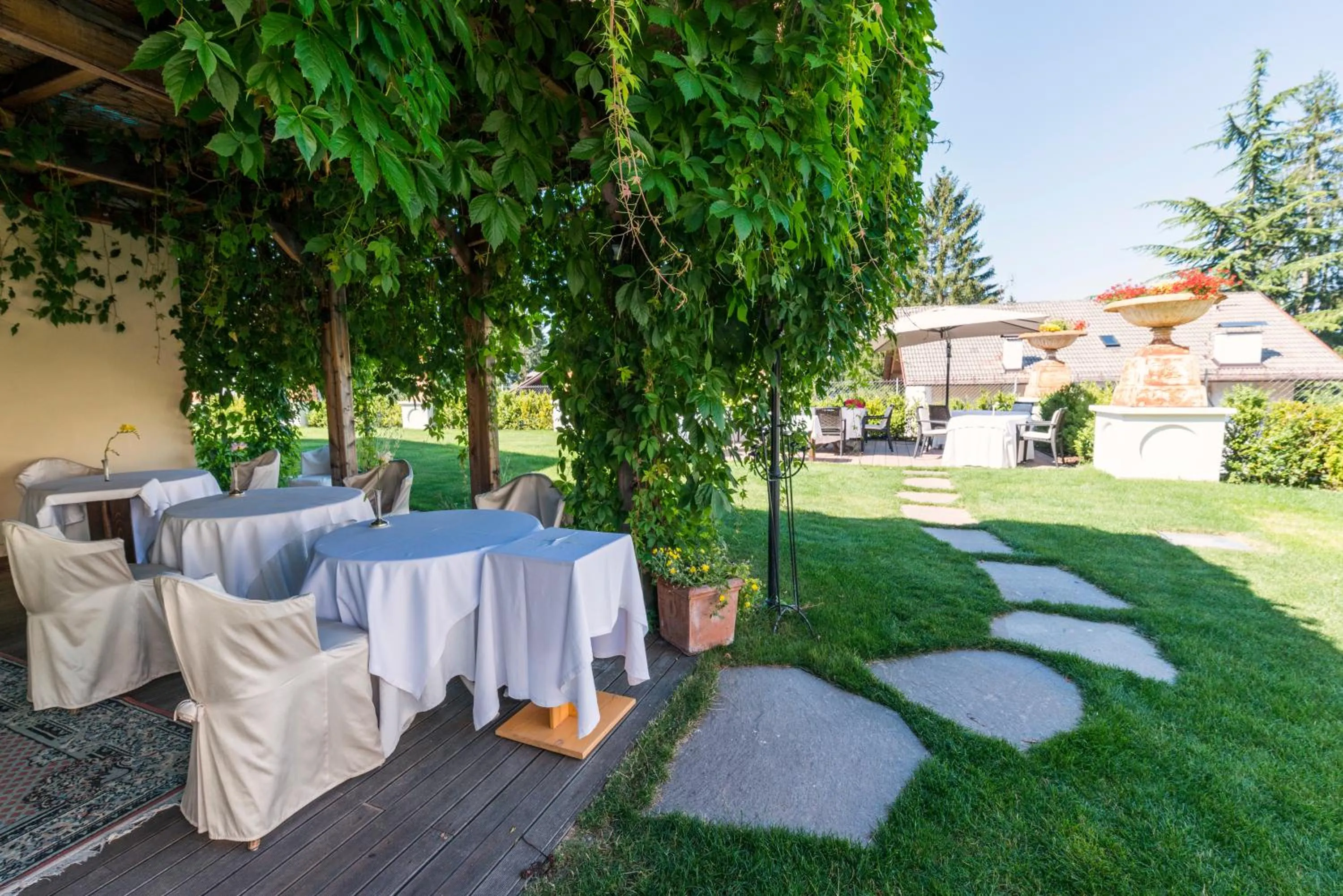 Restaurant/places to eat in Villa Orso Grigio