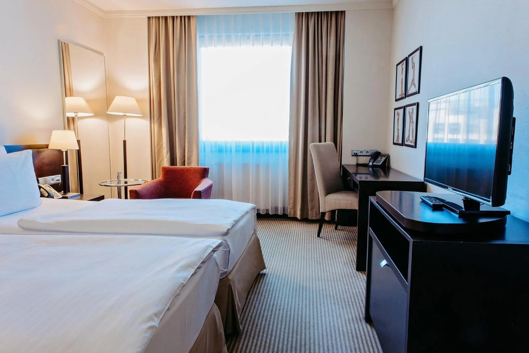 Photo of the whole room, Bed in Crowne Plaza Bratislava by IHG