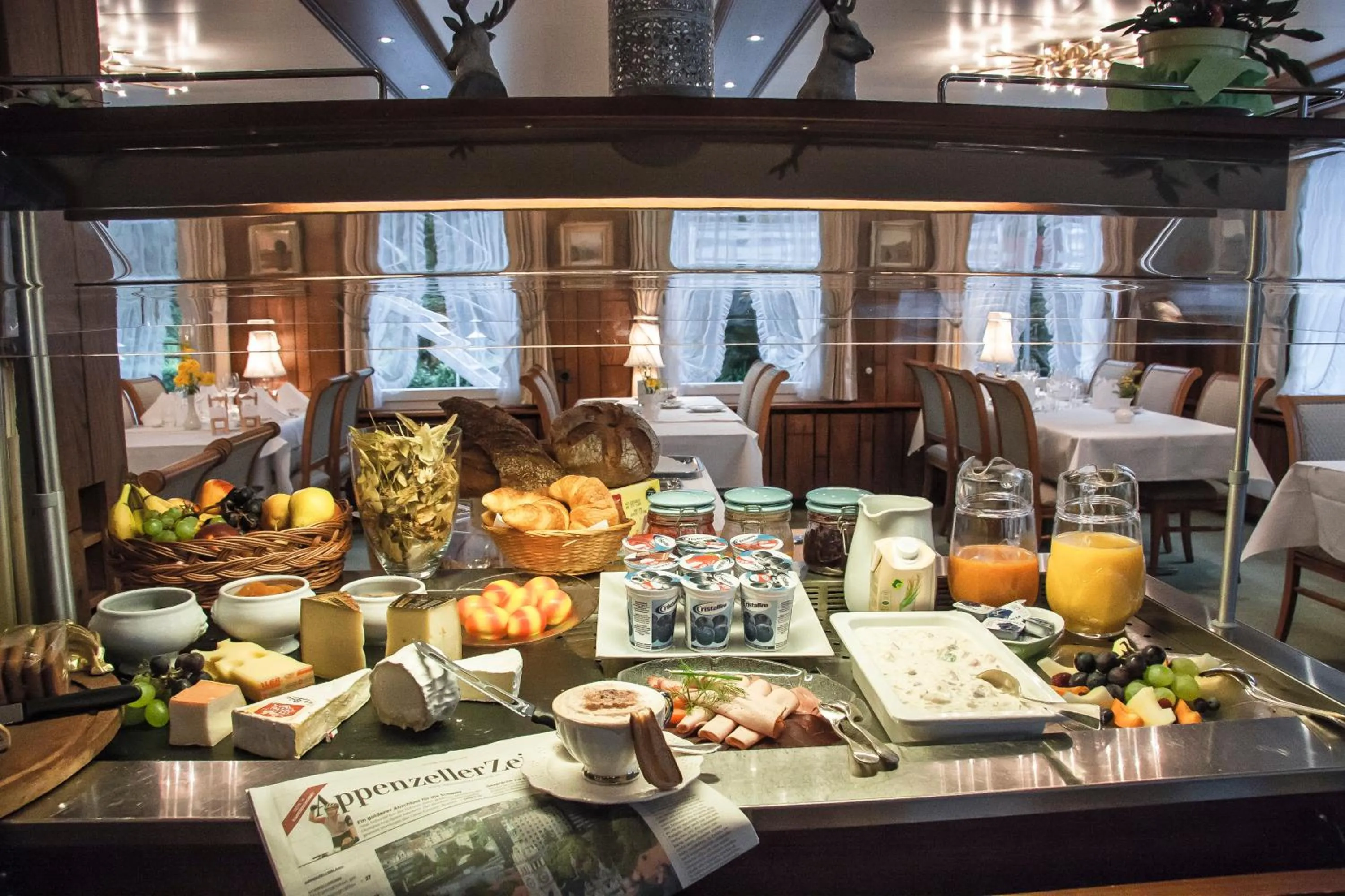 Restaurant/places to eat in Hotel & Spezialitätenrestaurant zur Linde