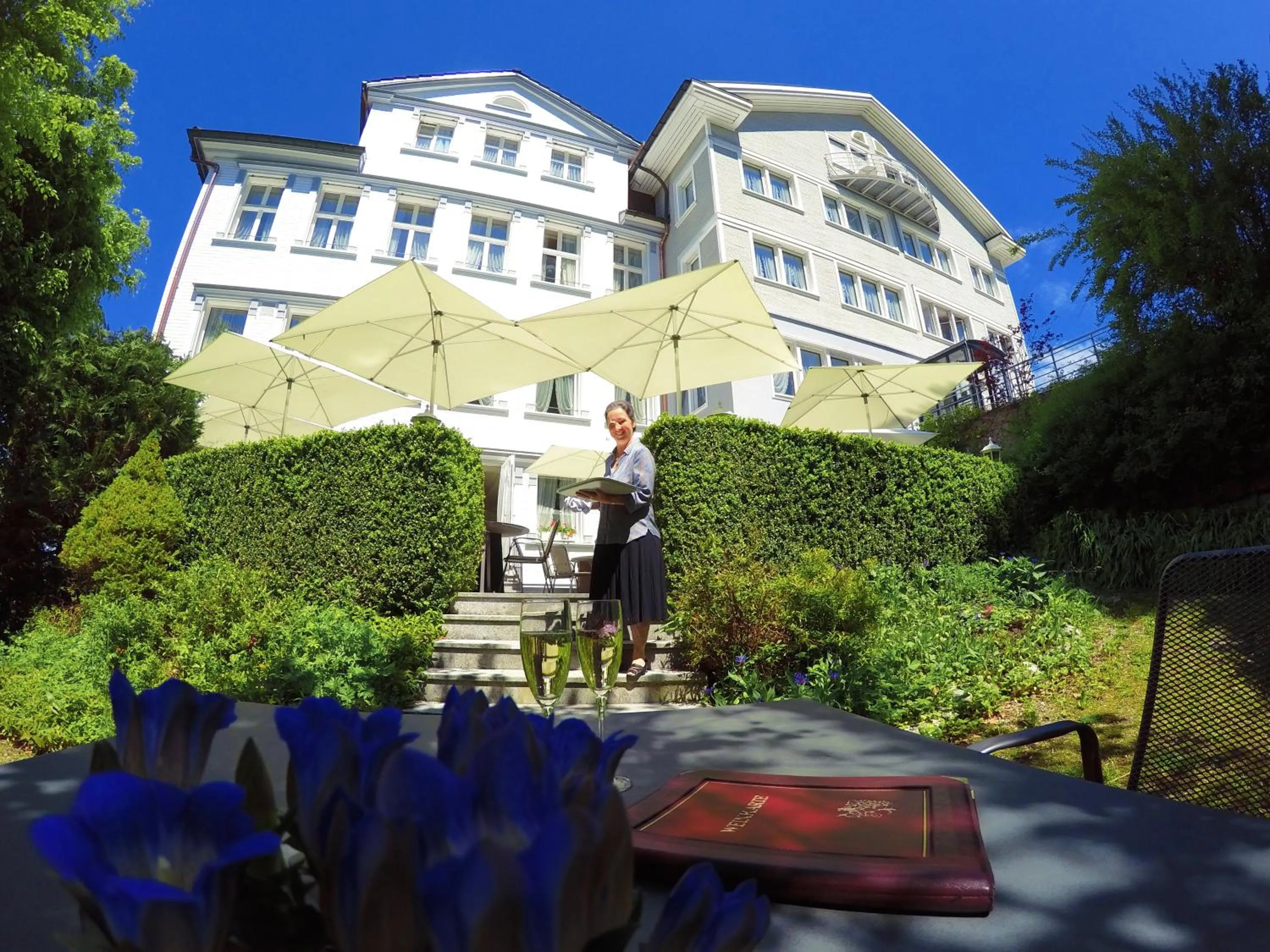 Property building in Hotel & Spezialitätenrestaurant zur Linde