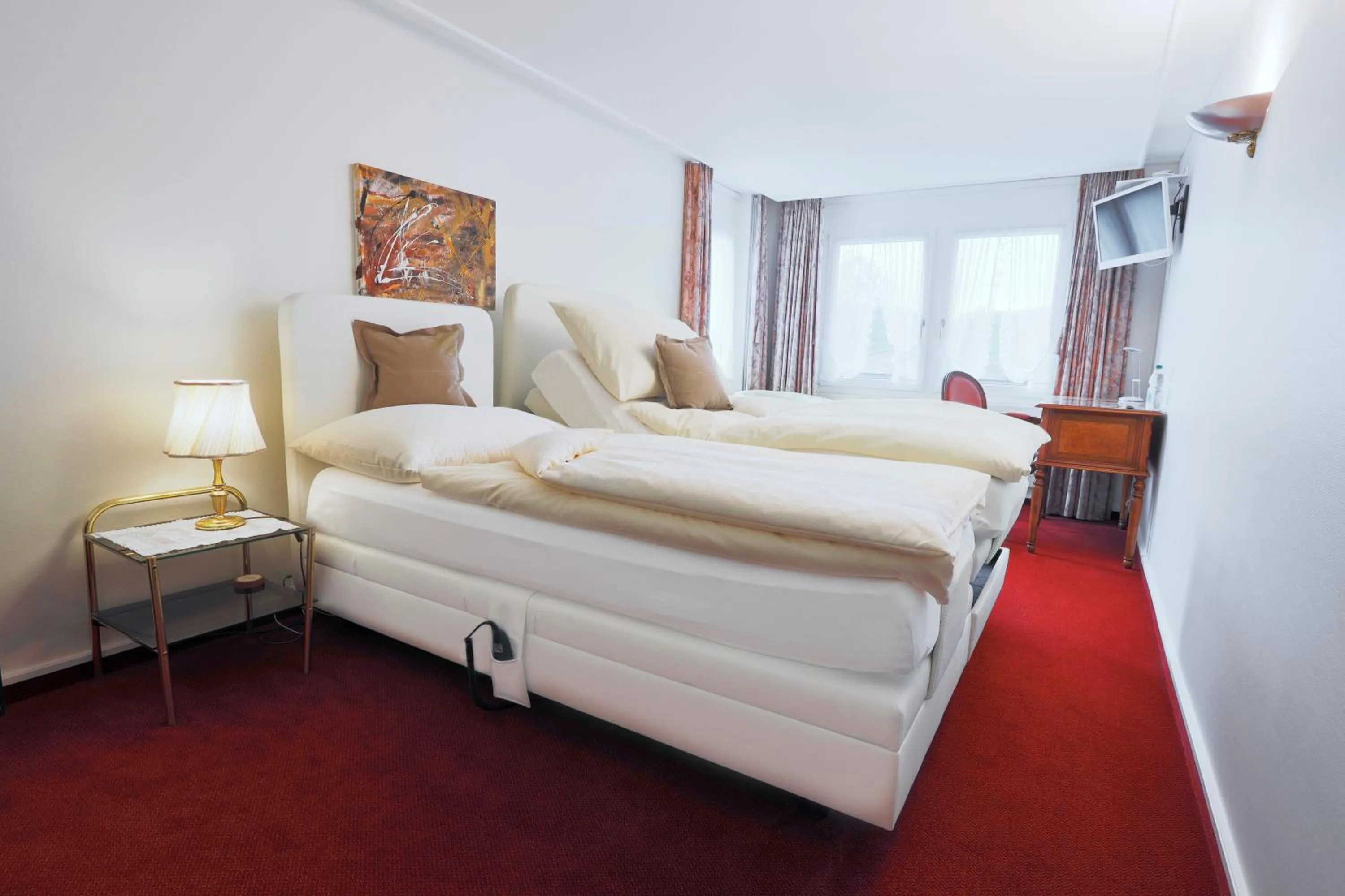 Bed in Hotel & Spezialitätenrestaurant zur Linde