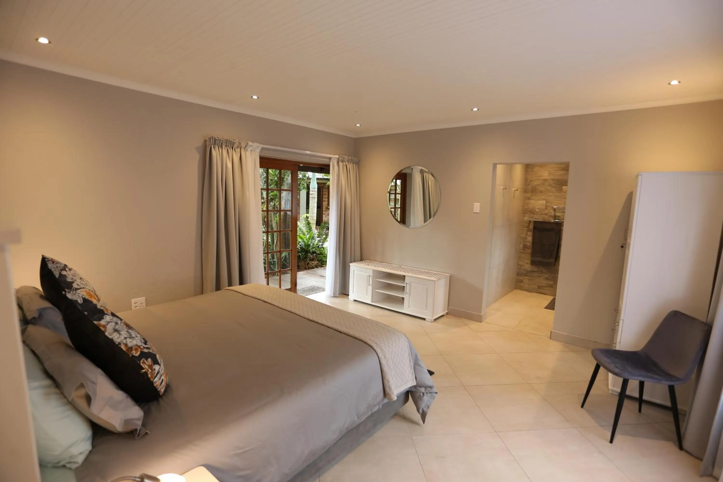 Photo of the whole room, Bed in Rhino Coast Guesthouse