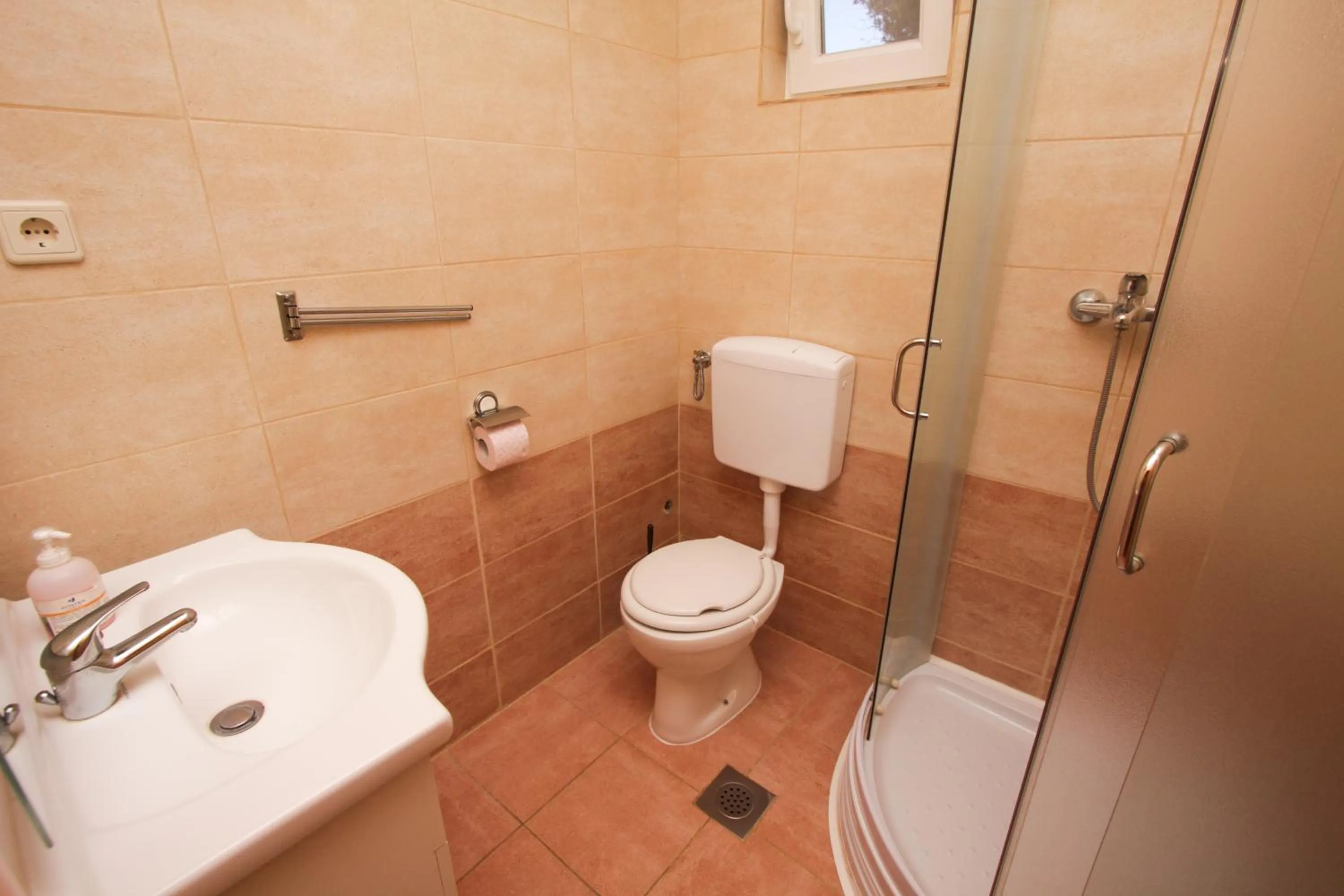 Shower in Apartments Andro