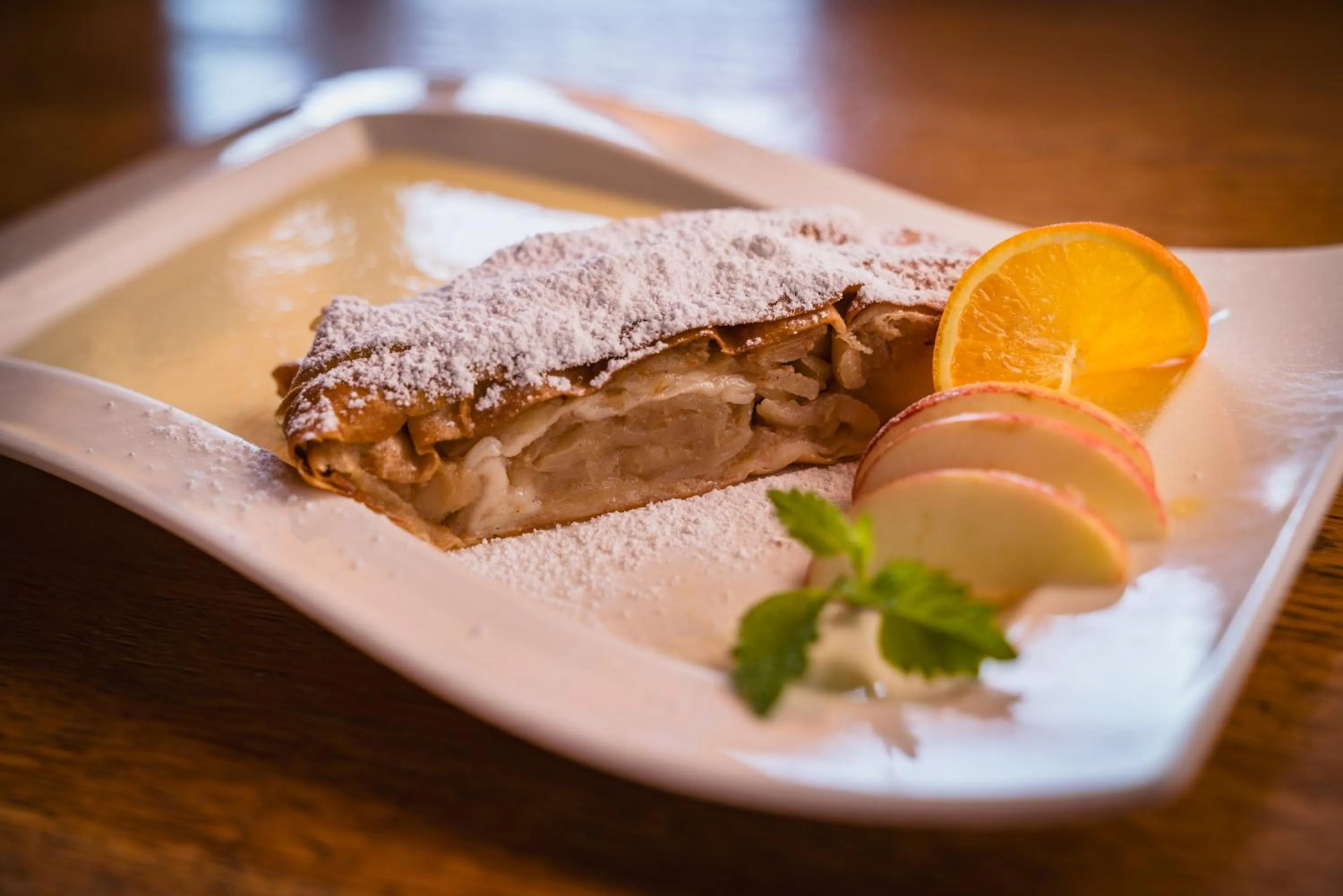 Restaurant/places to eat in Berghotel Jaga-Alm