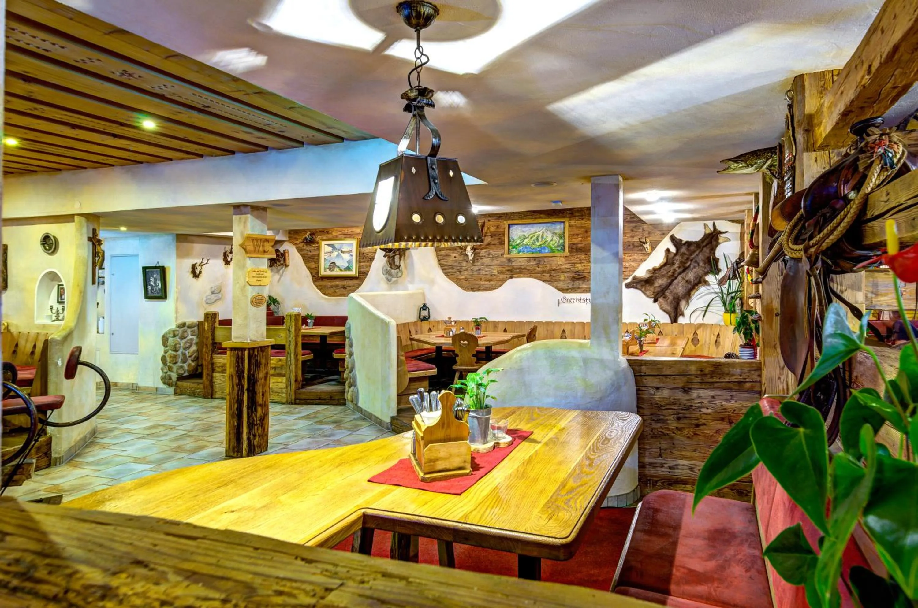 Restaurant/places to eat in Berghotel Jaga-Alm