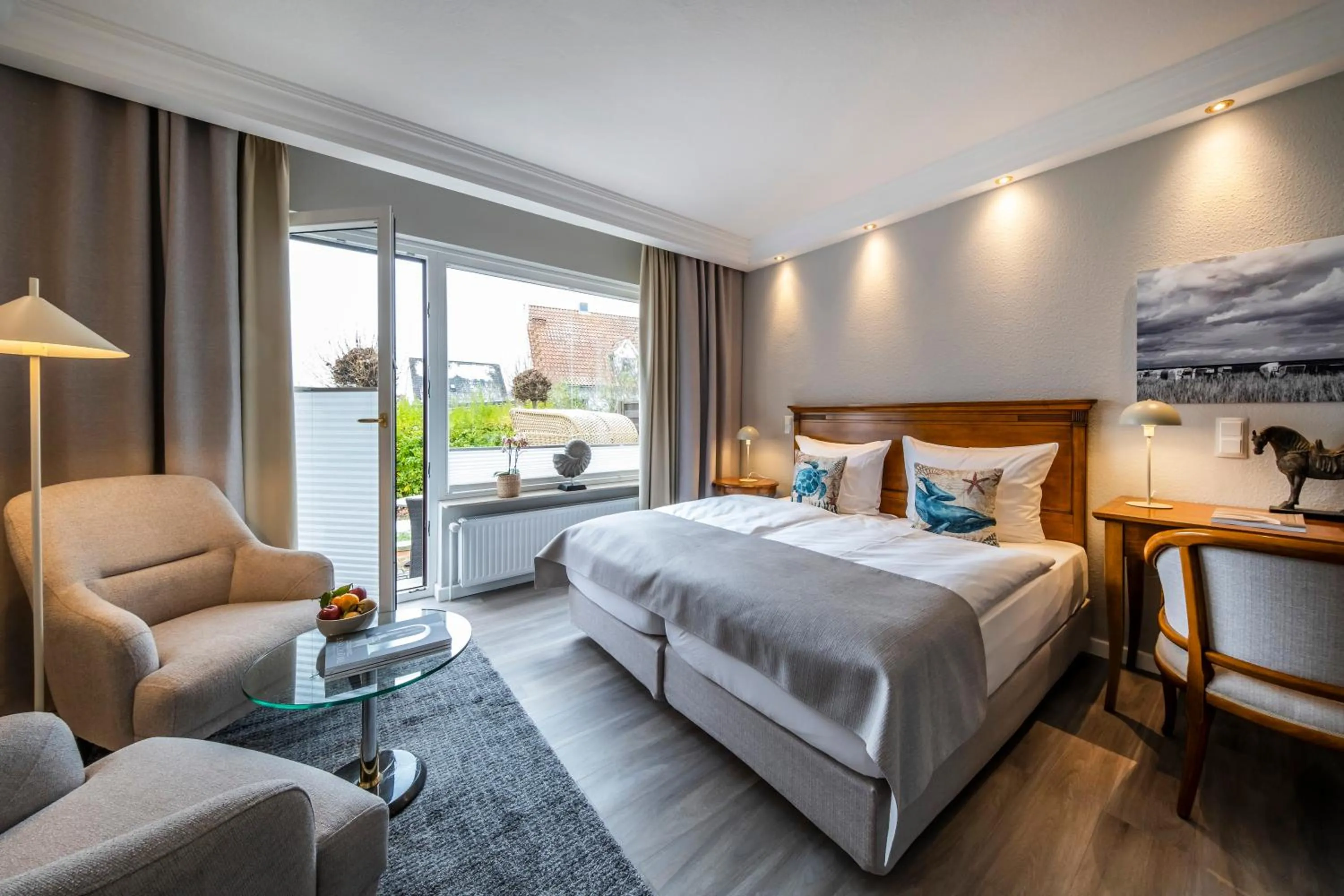 Photo of the whole room, Bed in Büngers Apartment-Hotel mit Gartensauna - modern, gemütlich und strandnah