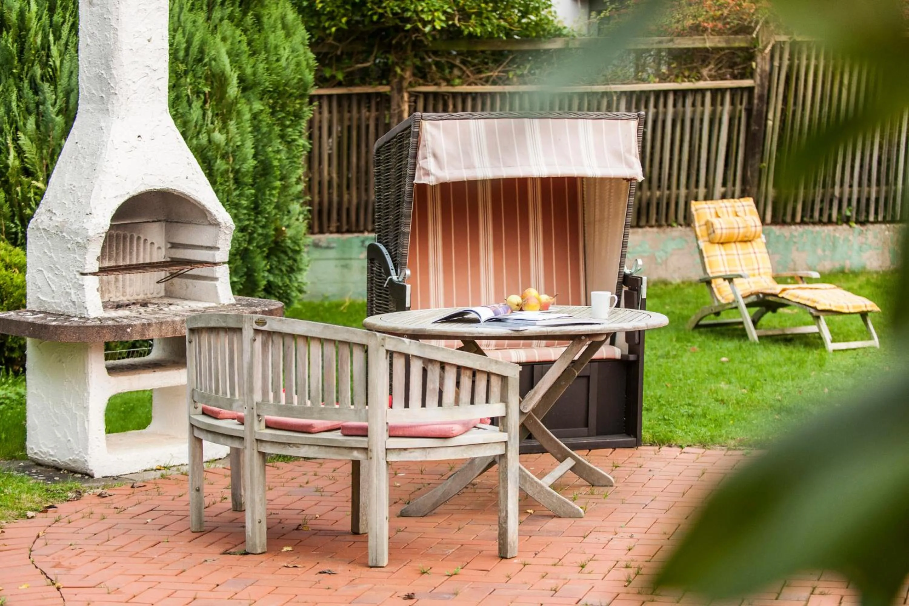 Büngers Apartment-Hotel mit Gartensauna - modern, gemütlich und strandnah