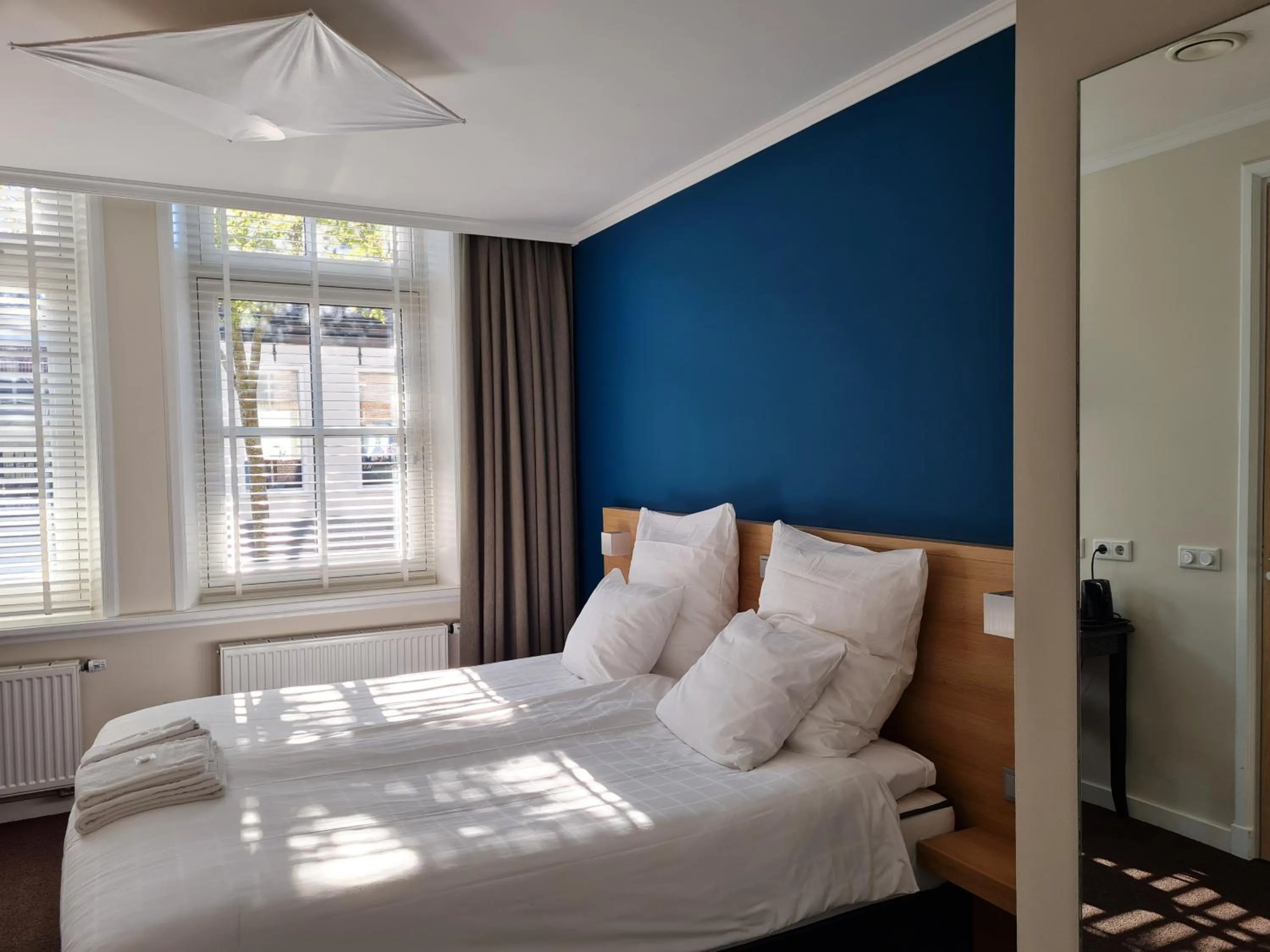 Bed in Hotel In't Holt 1654 Grand Café & Logement