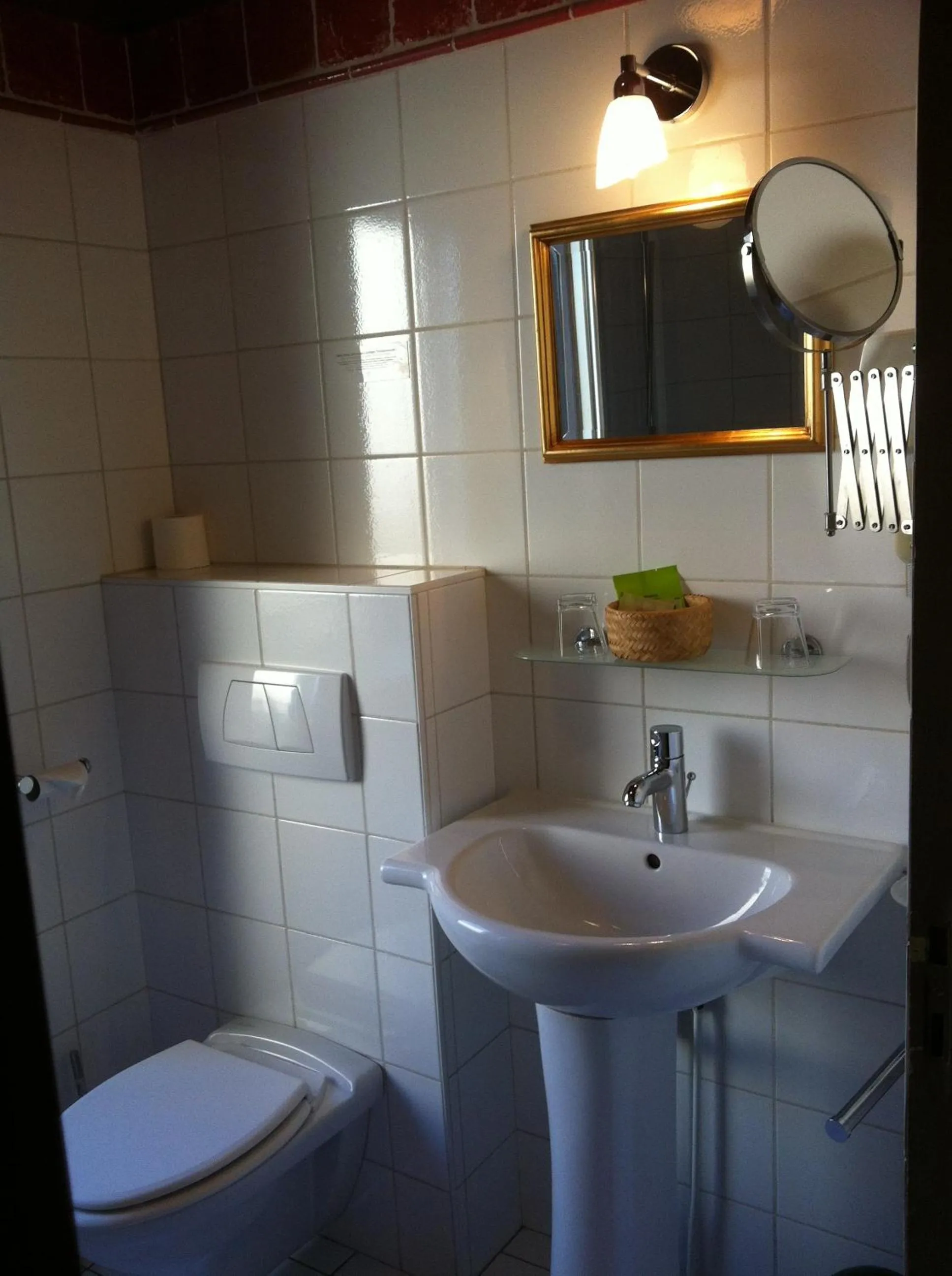 Bathroom in Hôtel Le Cobh