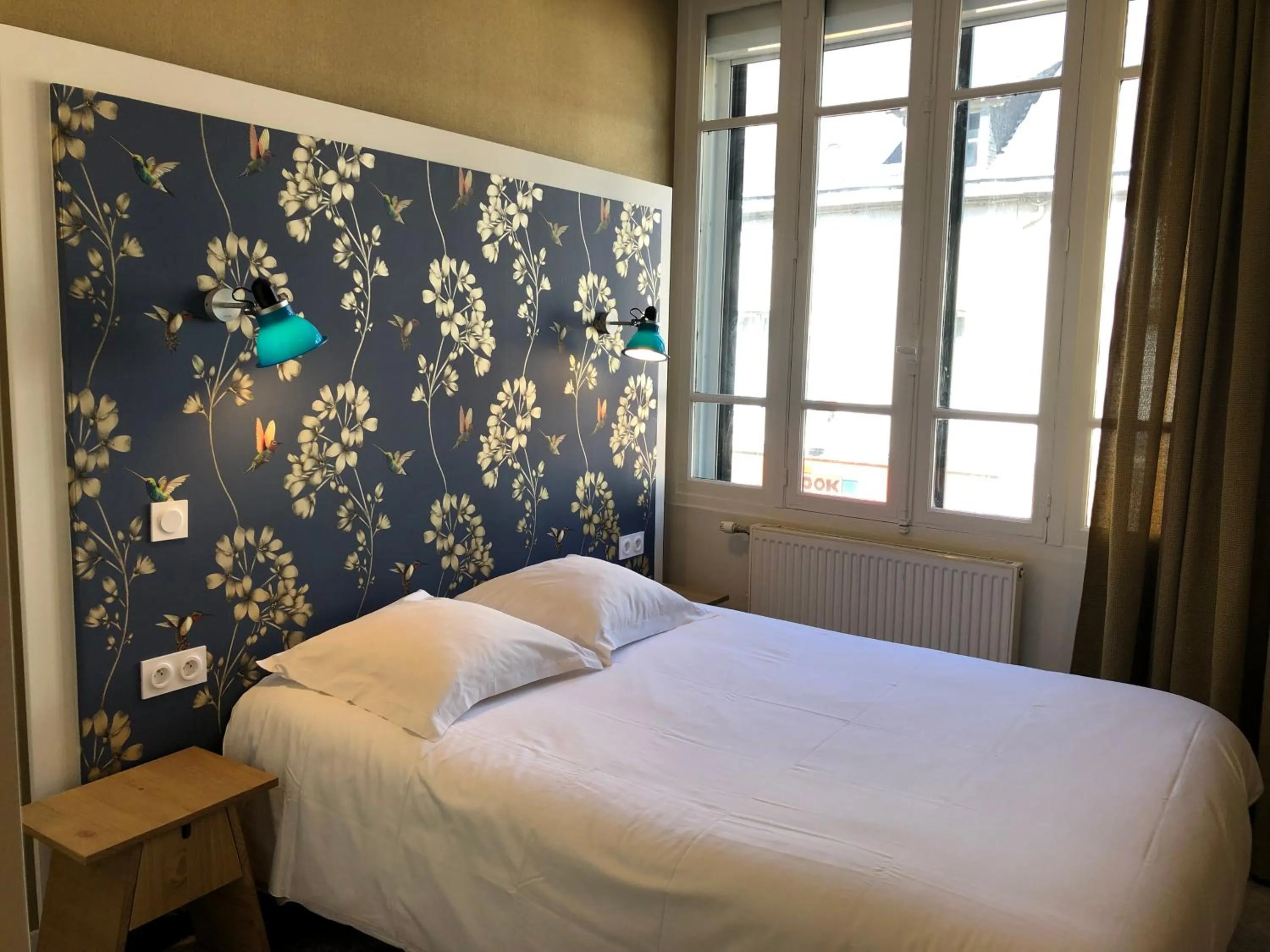 Bed in Hôtel Le Cobh