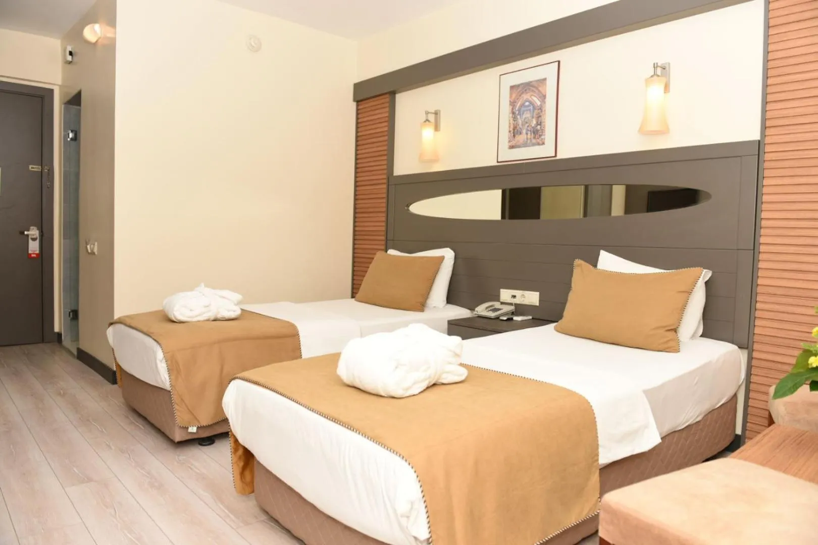 Bed in Lycus River Thermal Hotel