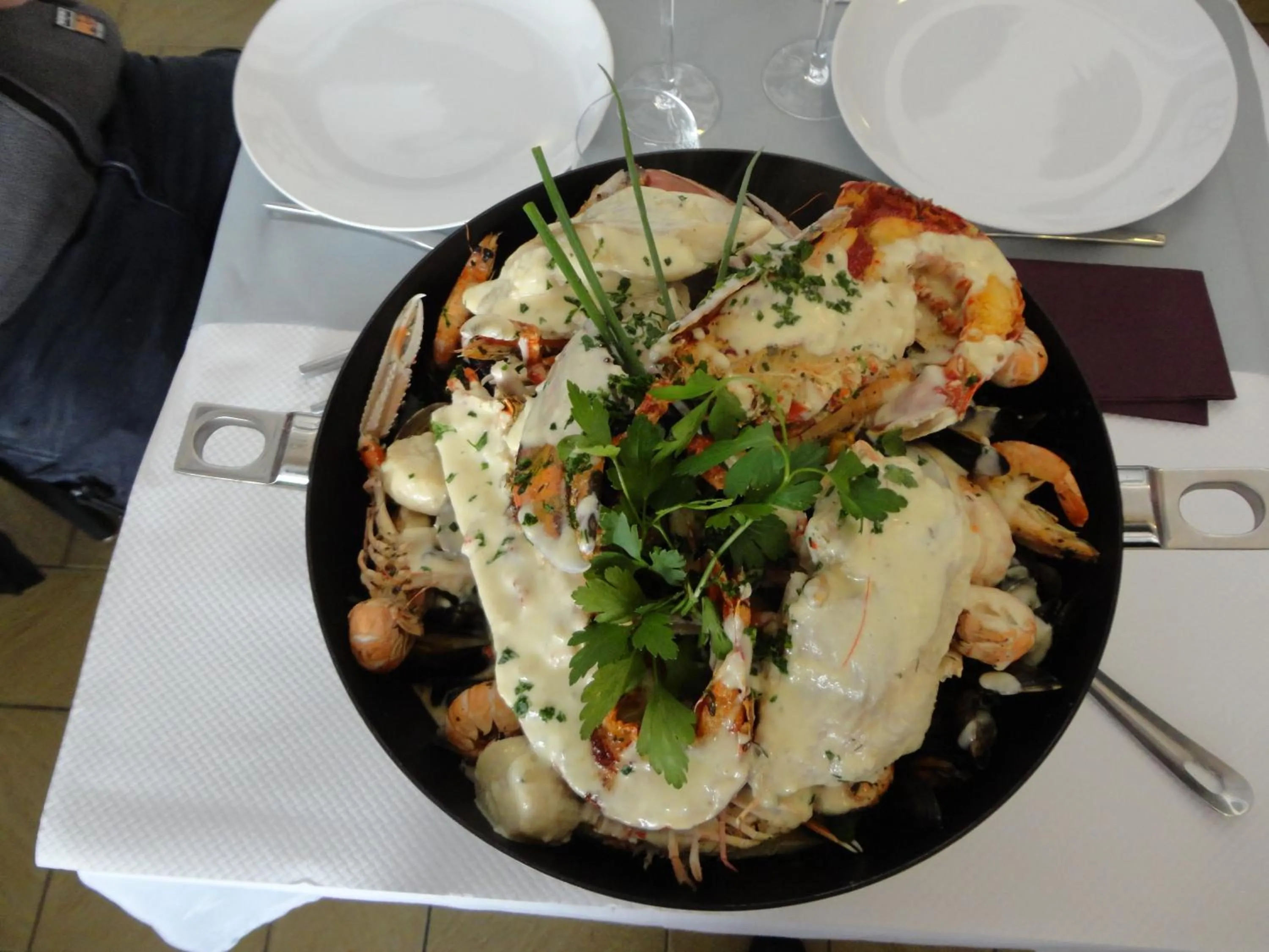 Lunch in Logis Hôtel Les Chardons Bleus RESTAURANT LE BISTROT DE LA MER