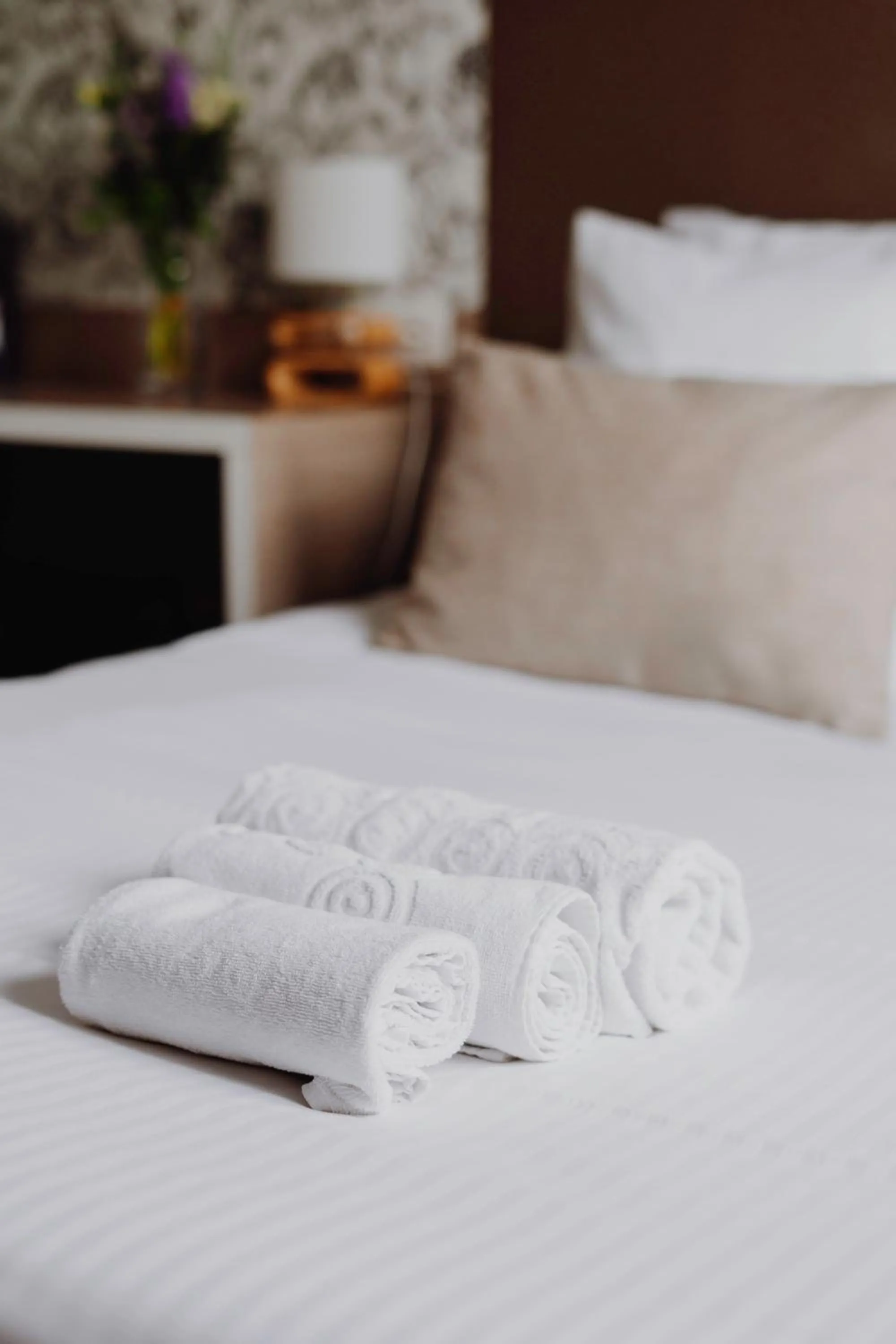 Bedroom, Bed in L'Hôtel Bristol