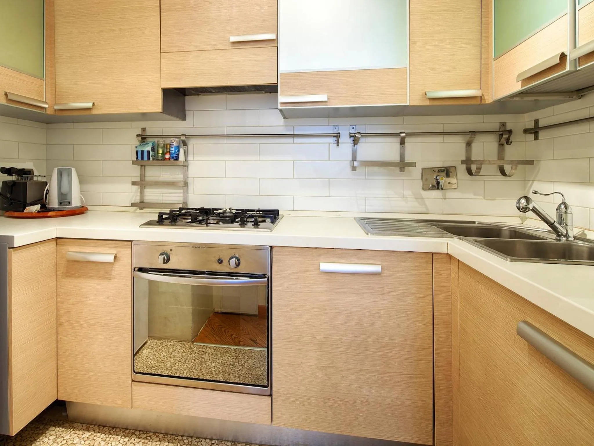 Kitchen or kitchenette in HT Residence Maximus