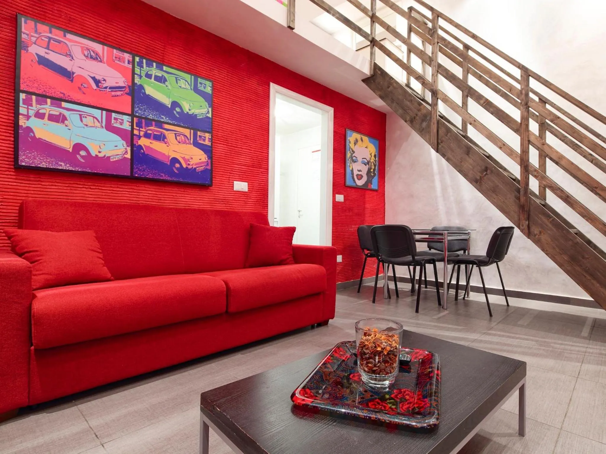 Photo of the whole room in HT Residence Maximus