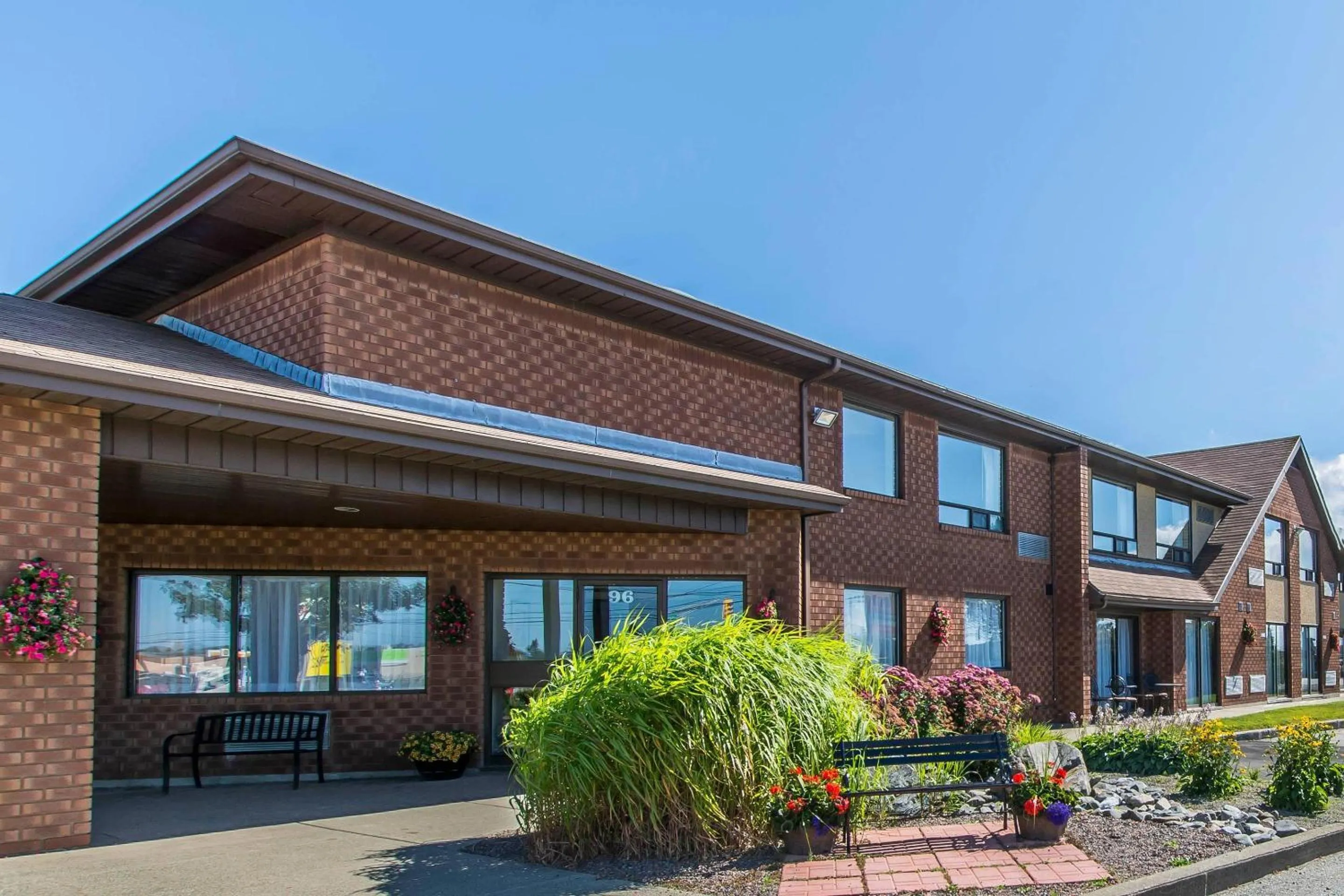 Property building in Comfort Inn