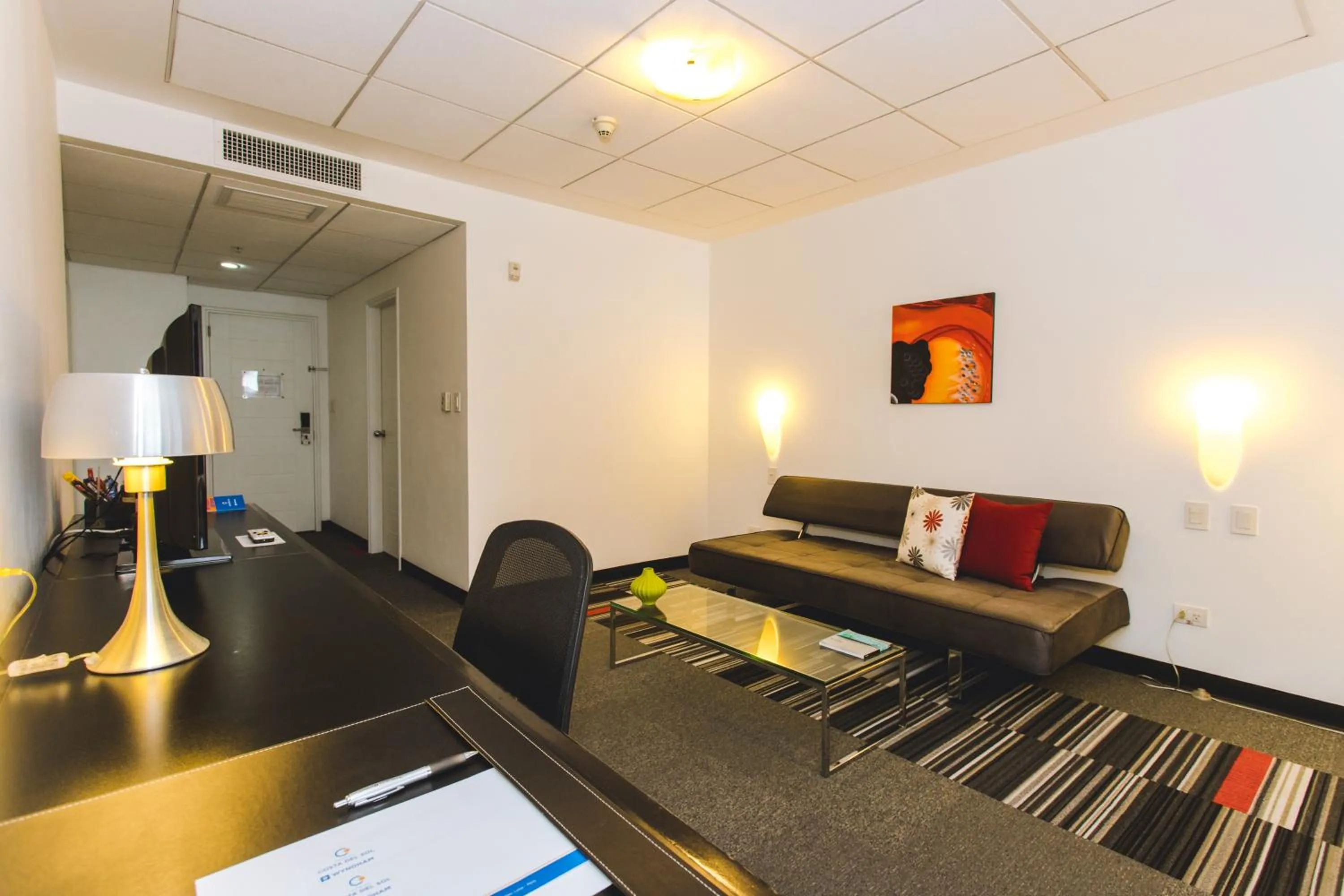 Bedroom in Wyndham Costa del Sol Lima Airport