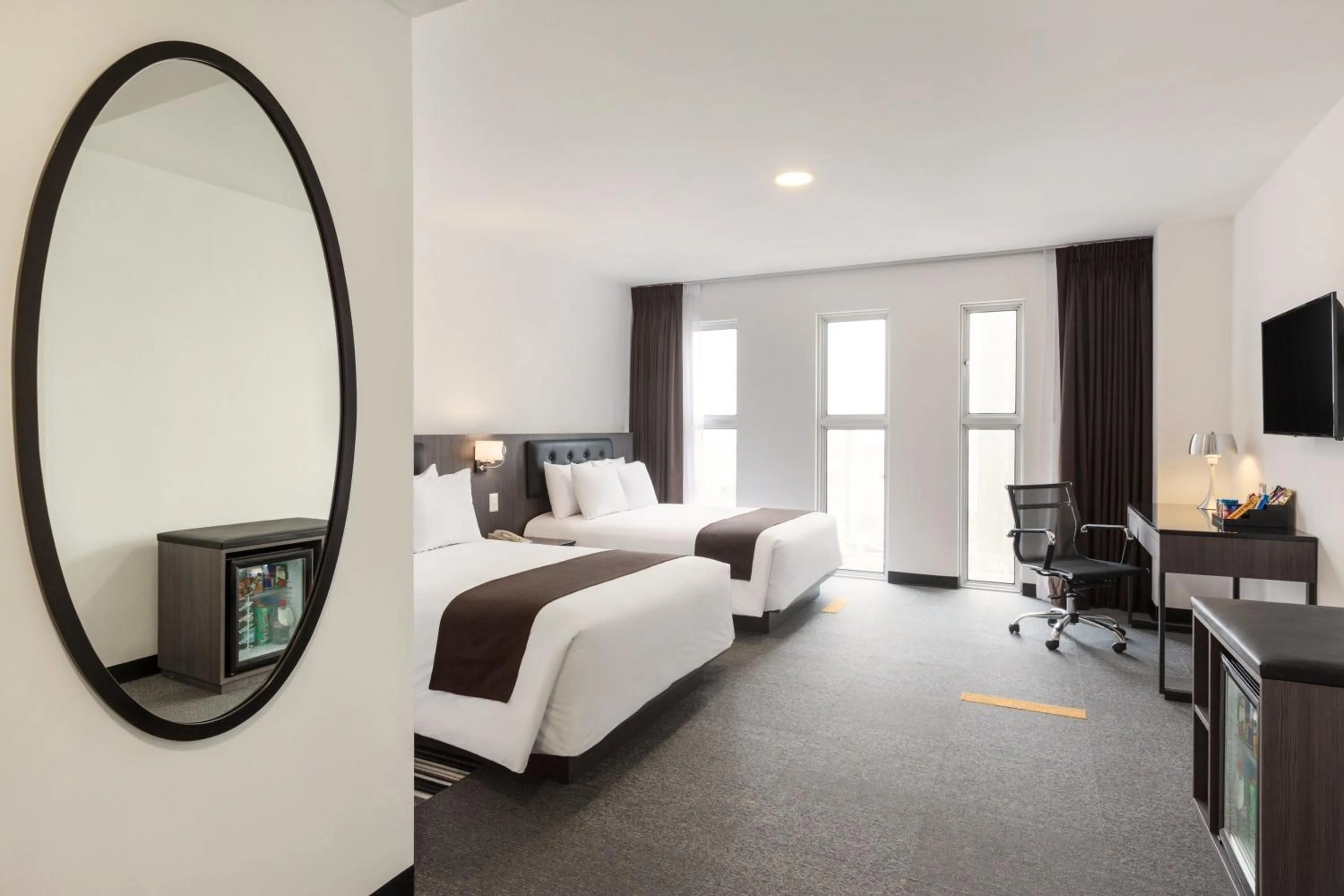 Bedroom, Bed in Wyndham Costa del Sol Lima Airport