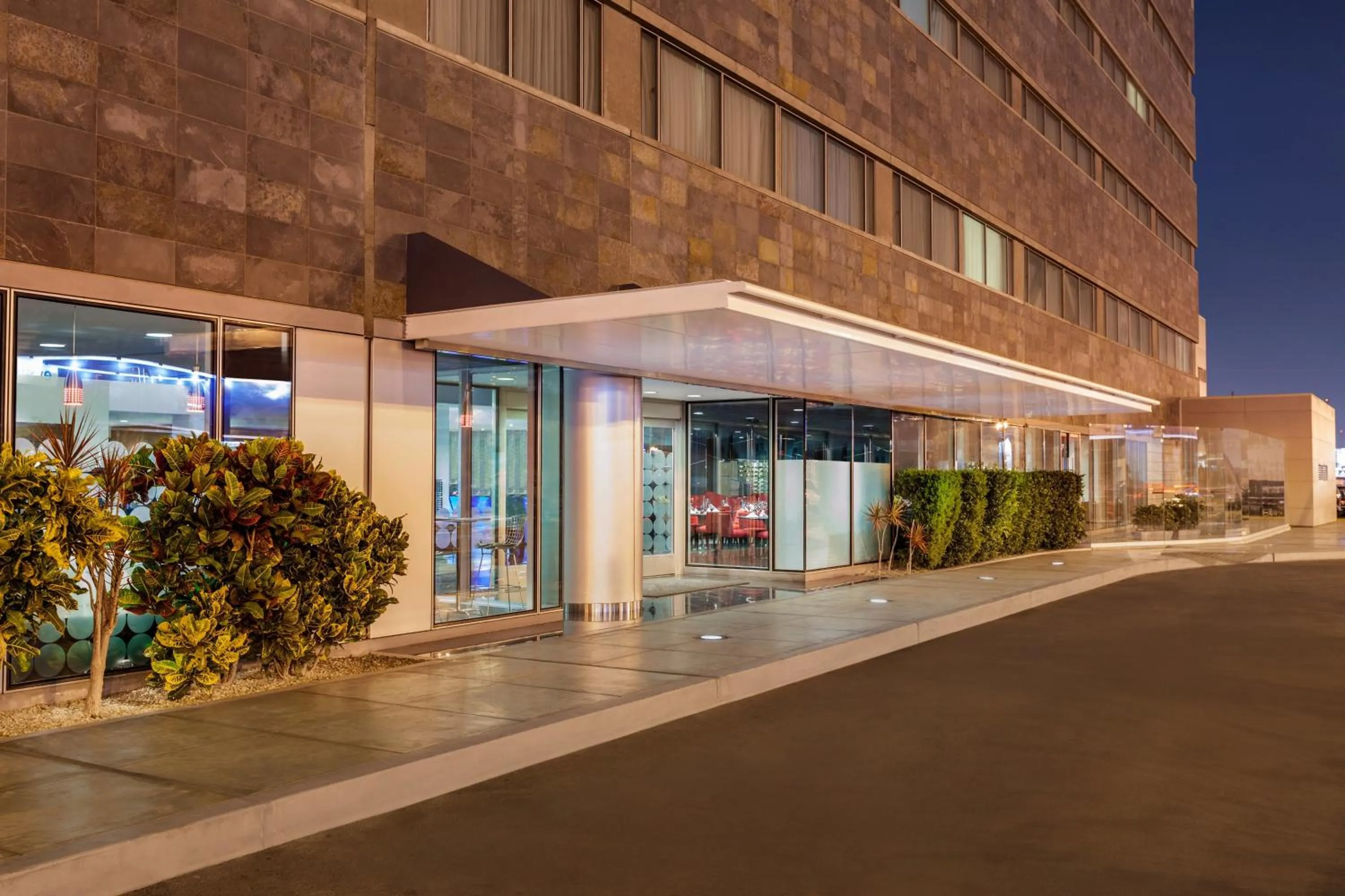 Facade/entrance in Wyndham Costa del Sol Lima Airport