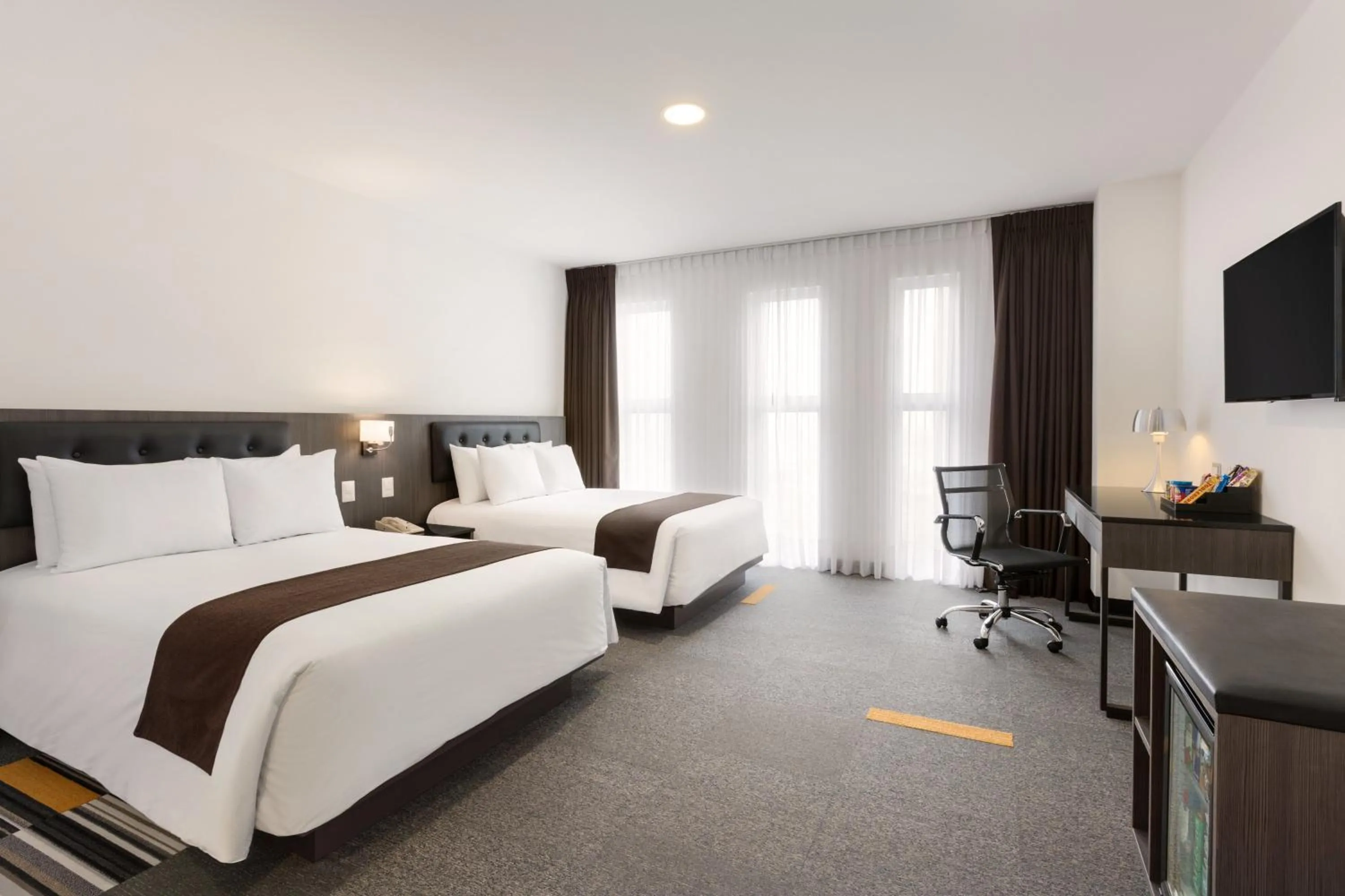 Bedroom, Bed in Wyndham Costa del Sol Lima Airport