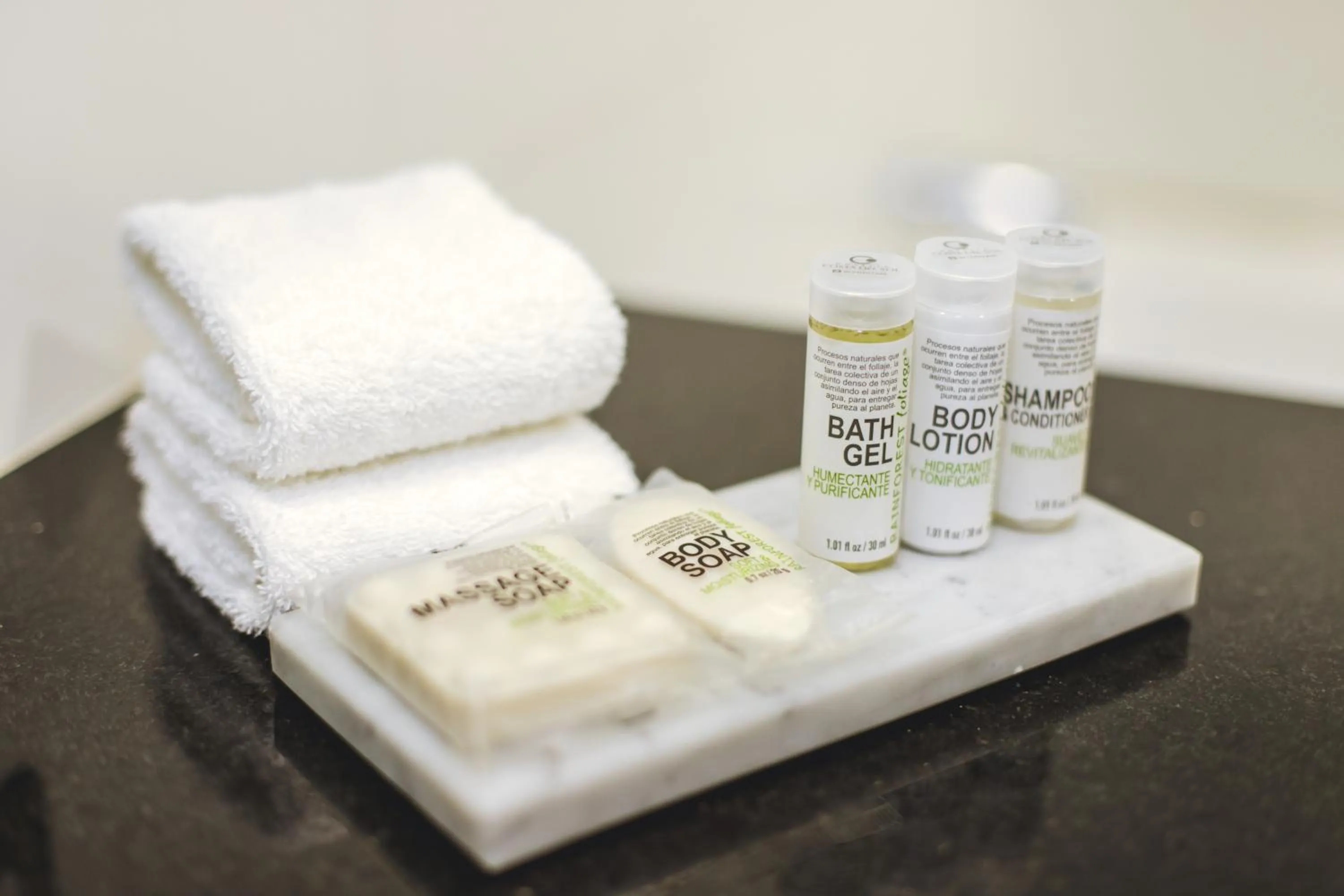 Bathroom in Wyndham Costa del Sol Lima Airport