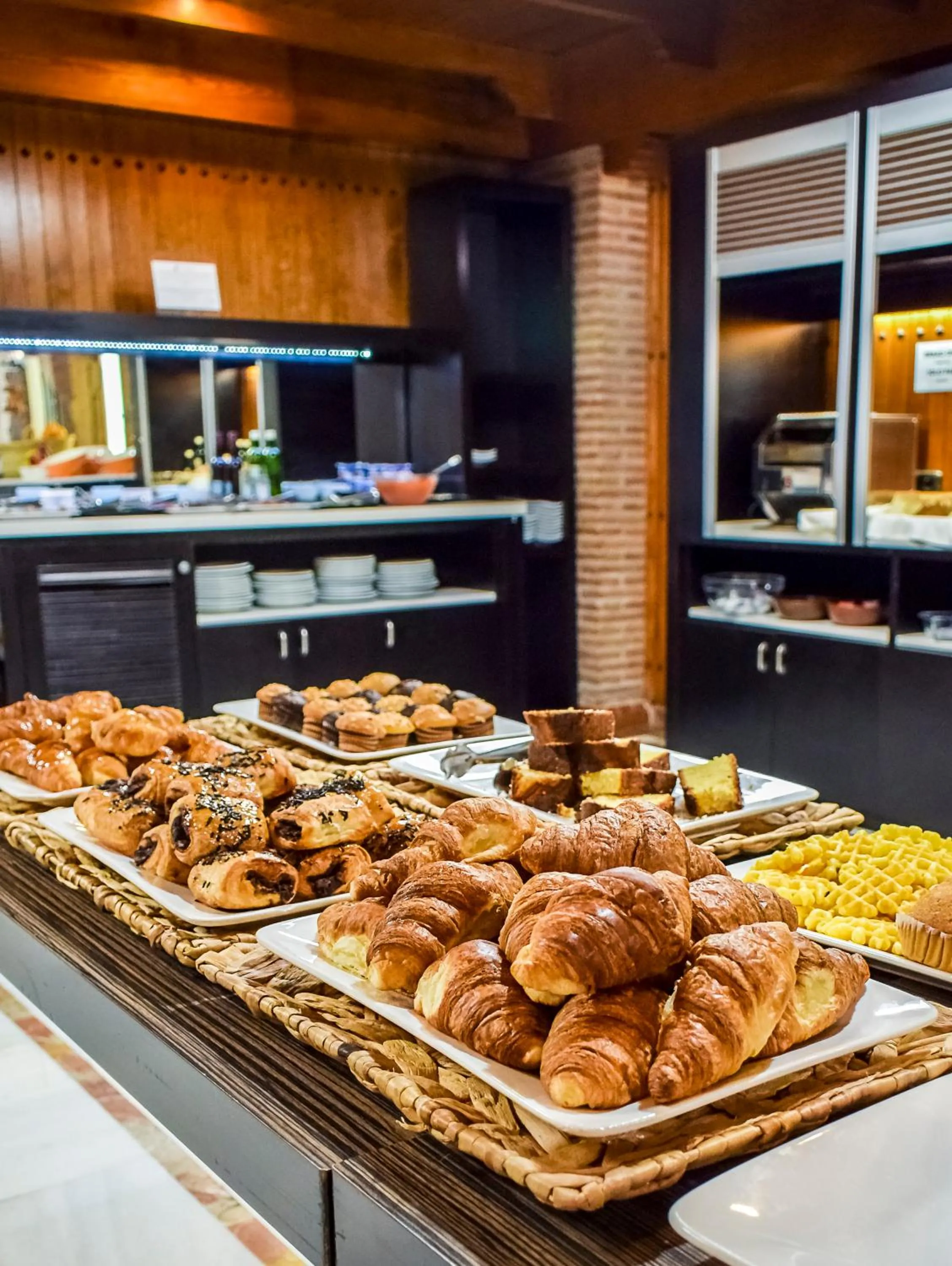 Food and drinks in Torreluz Apartamentos