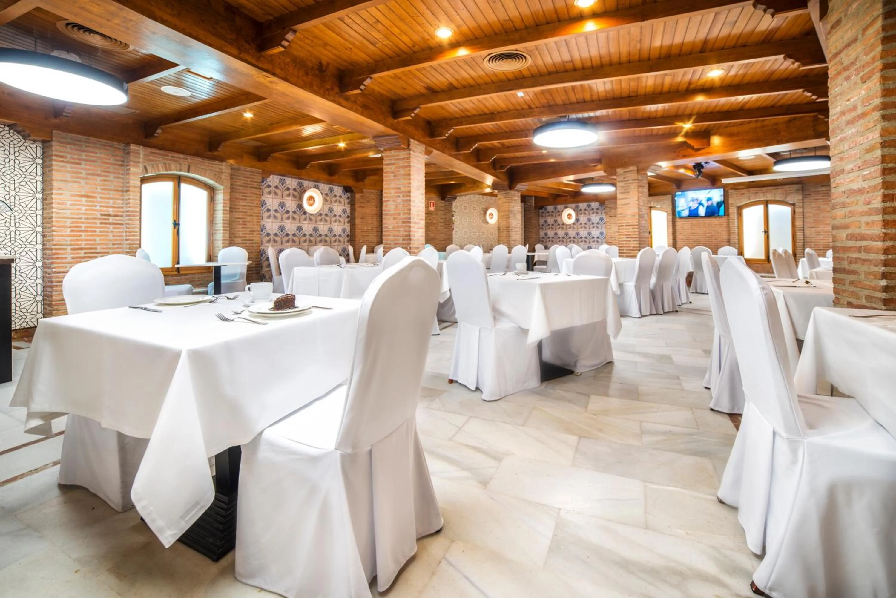 Lounge or bar in Torreluz Apartamentos