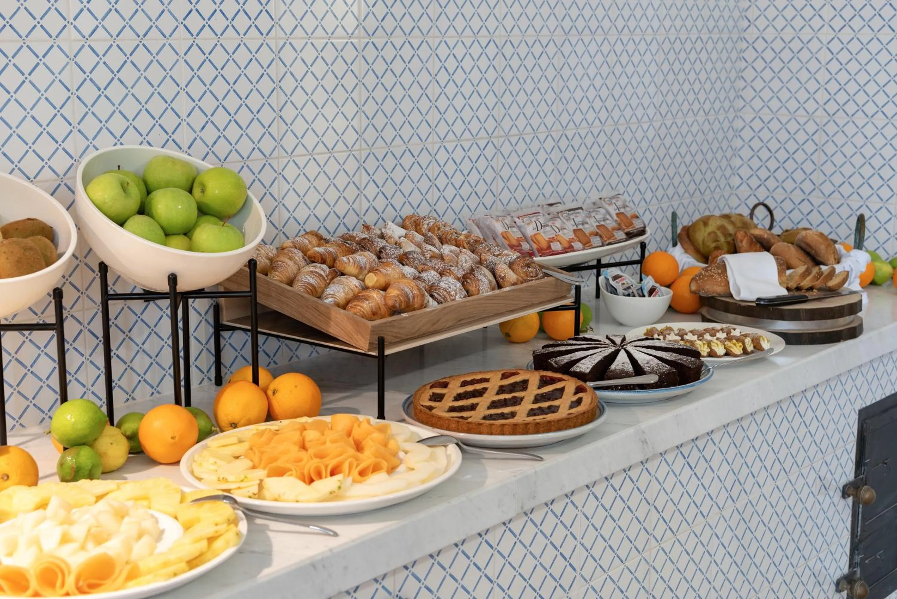 Buffet breakfast in Momentum Wellness Bioresort