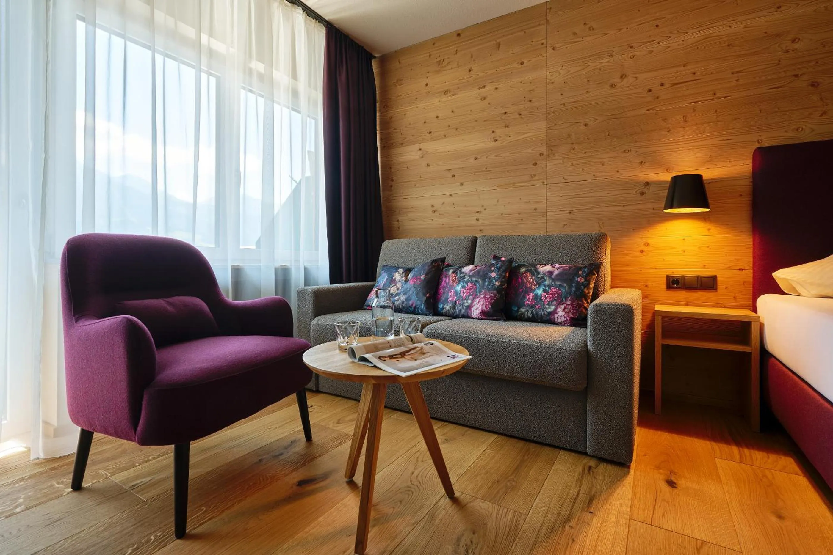 Seating area, Bed in Hotel Stern