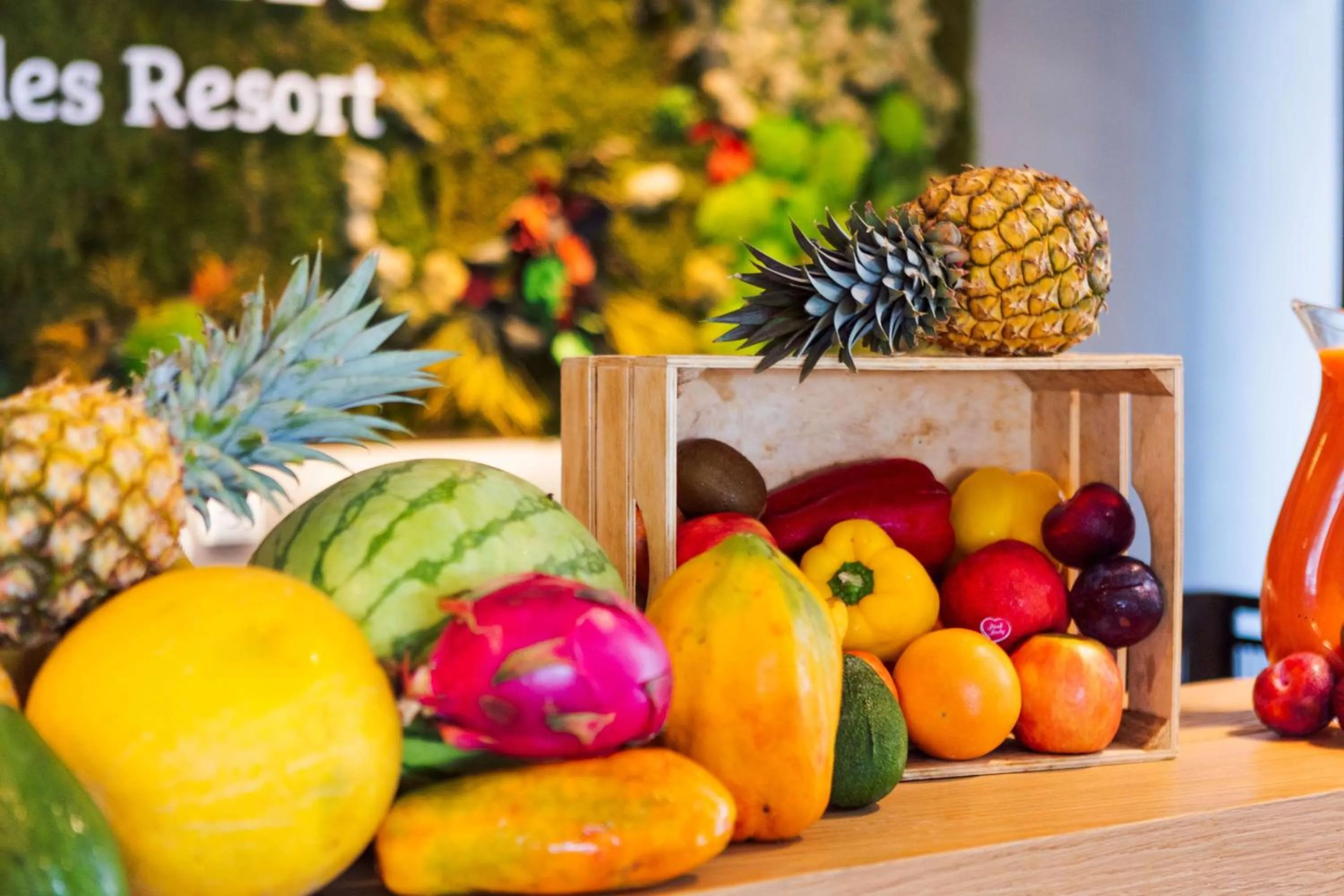 Food and drinks in Royal Hideaway Corales Suites