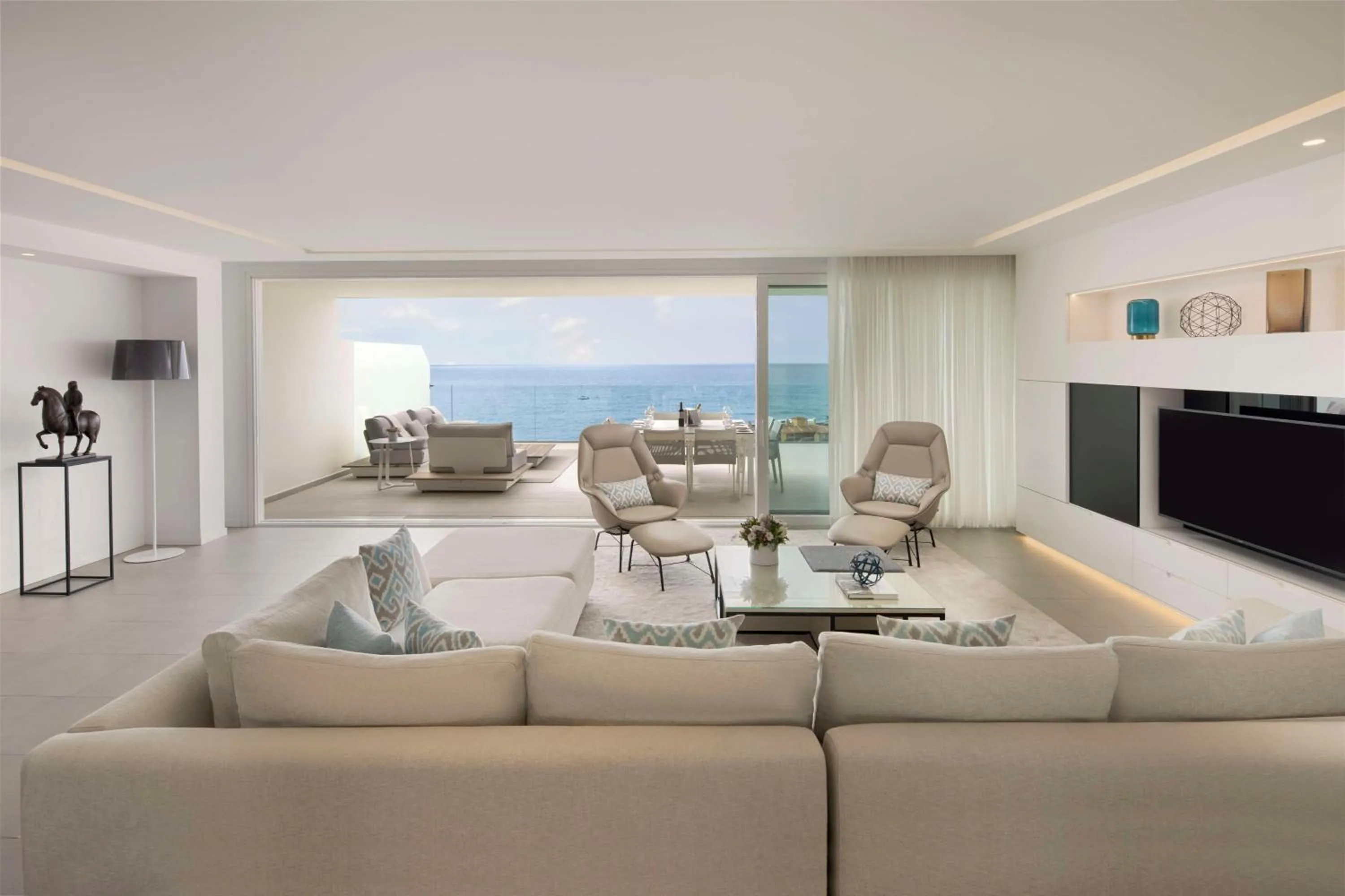 Photo of the whole room in Royal Hideaway Corales Suites