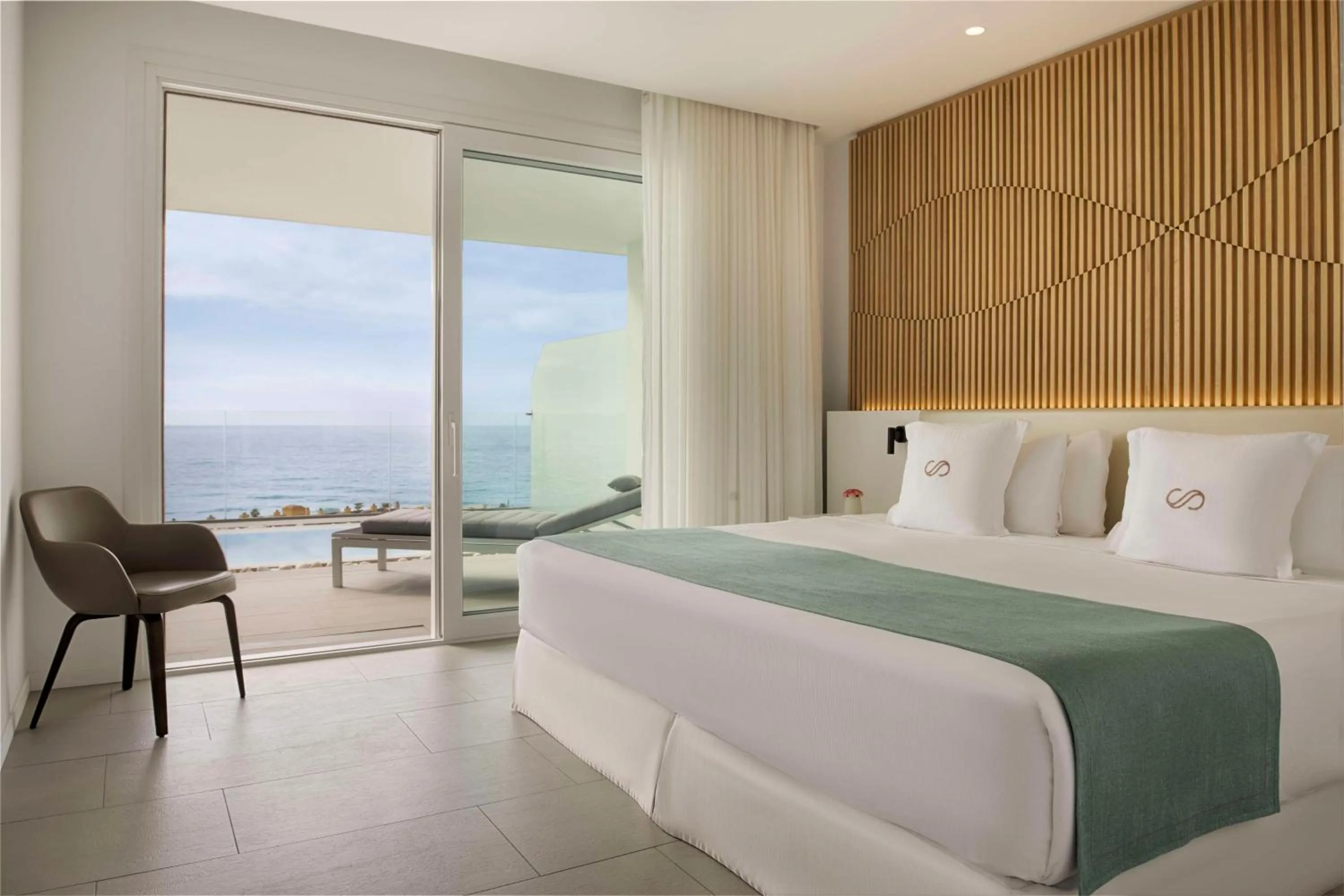 Photo of the whole room, Bed in Royal Hideaway Corales Suites