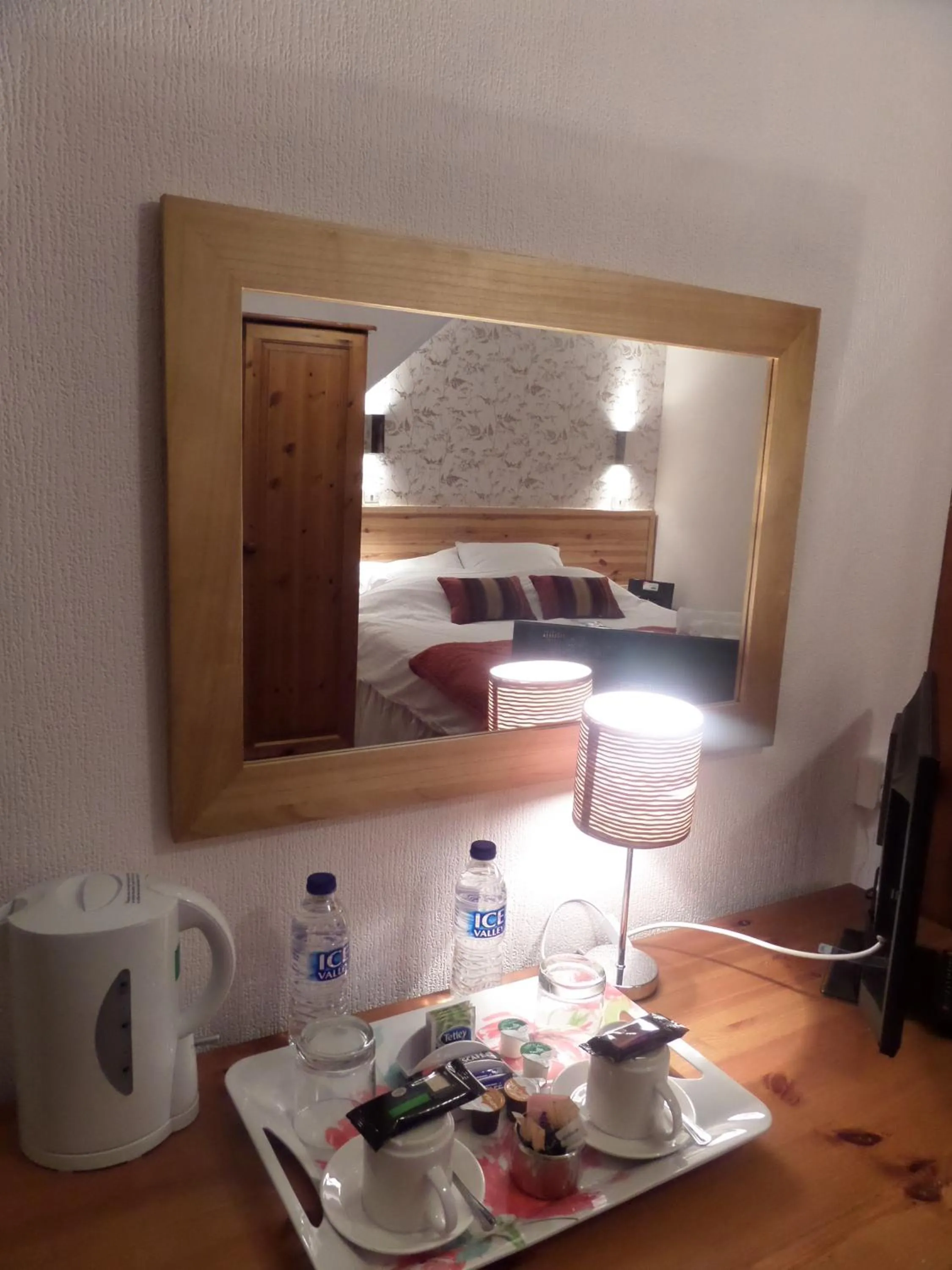 Bedroom, Bed in Beecroft Lodge