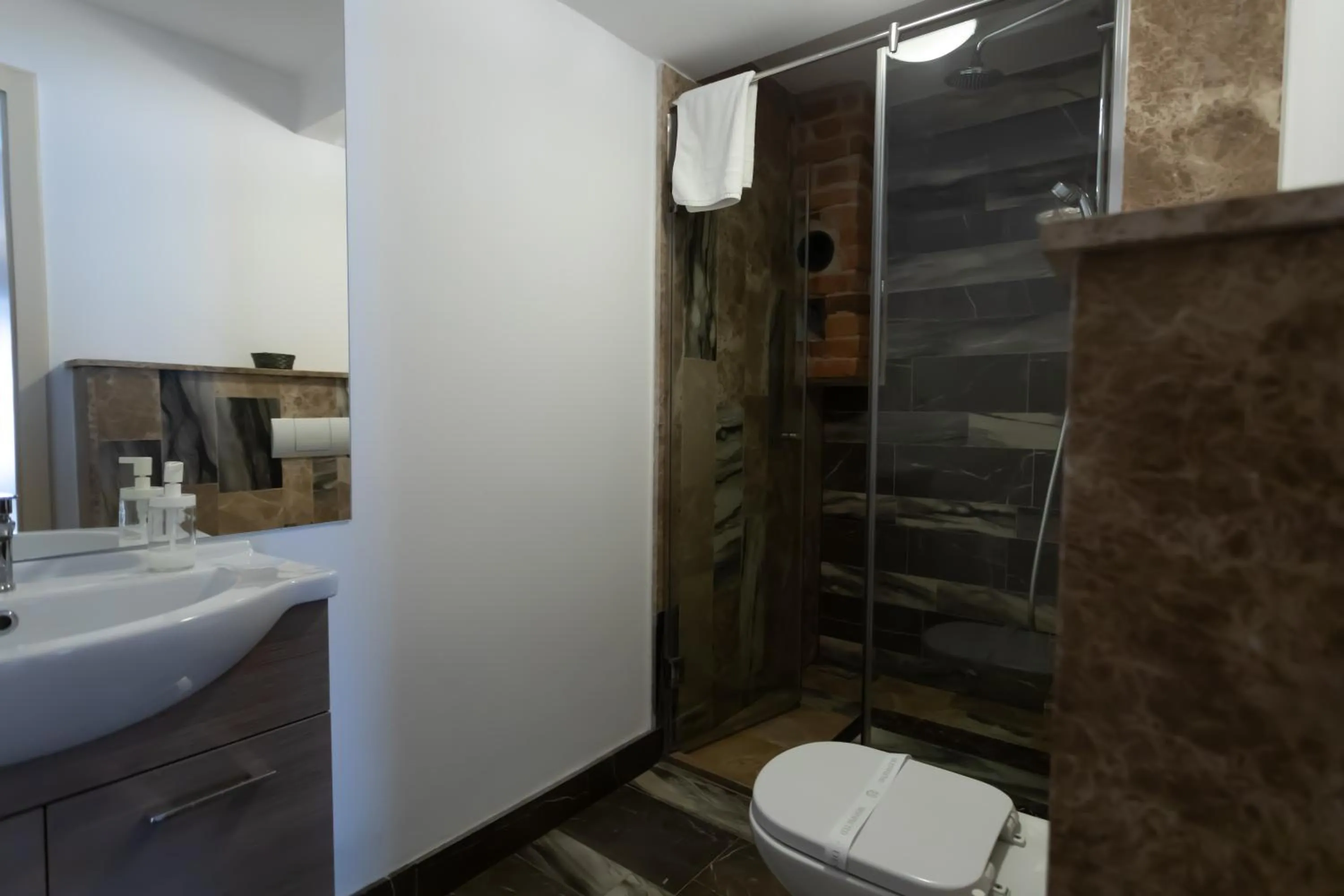 YellowBoot Aparthotel