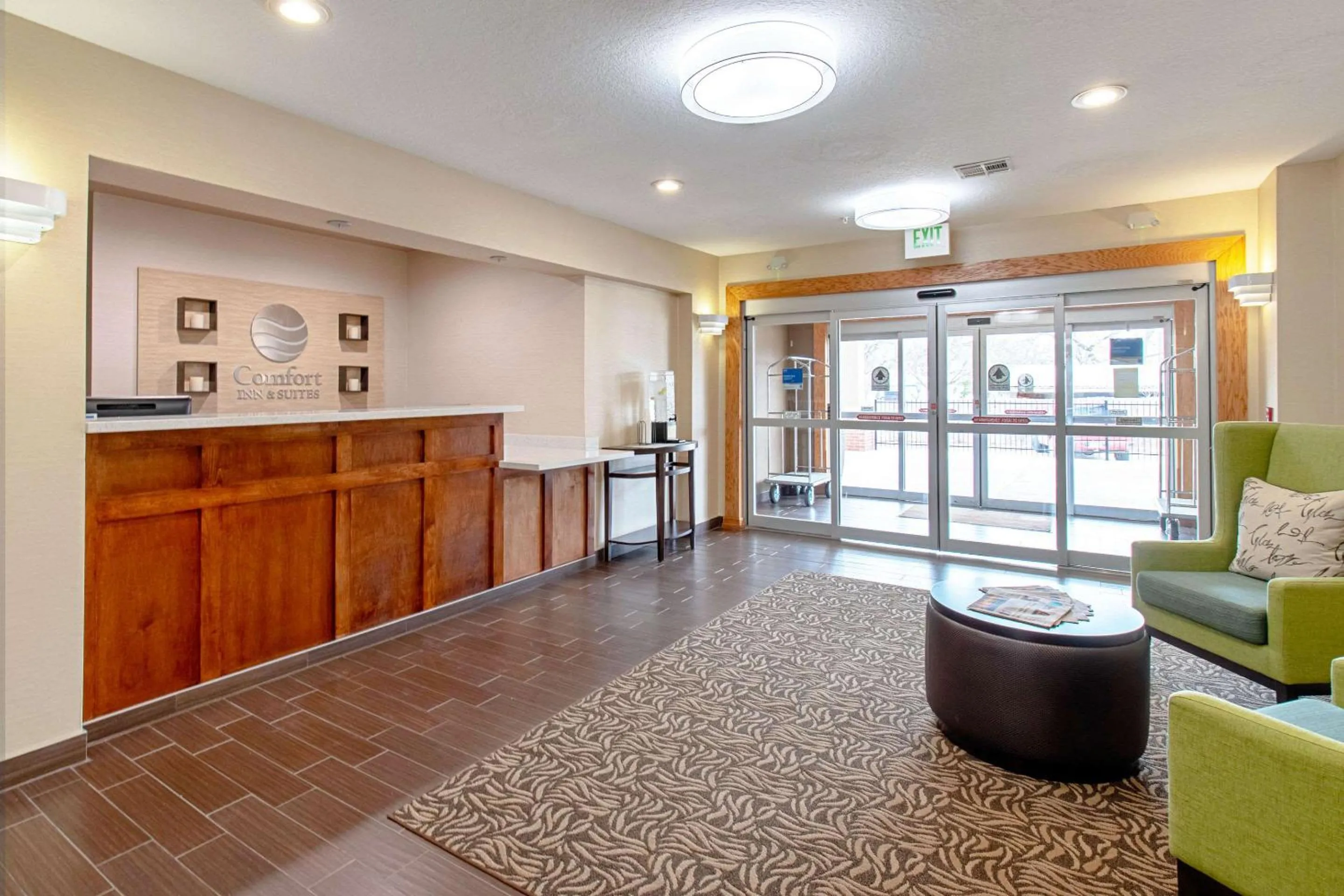 Lobby or reception in Comfort Inn & Suites and Suites Fredericksburg