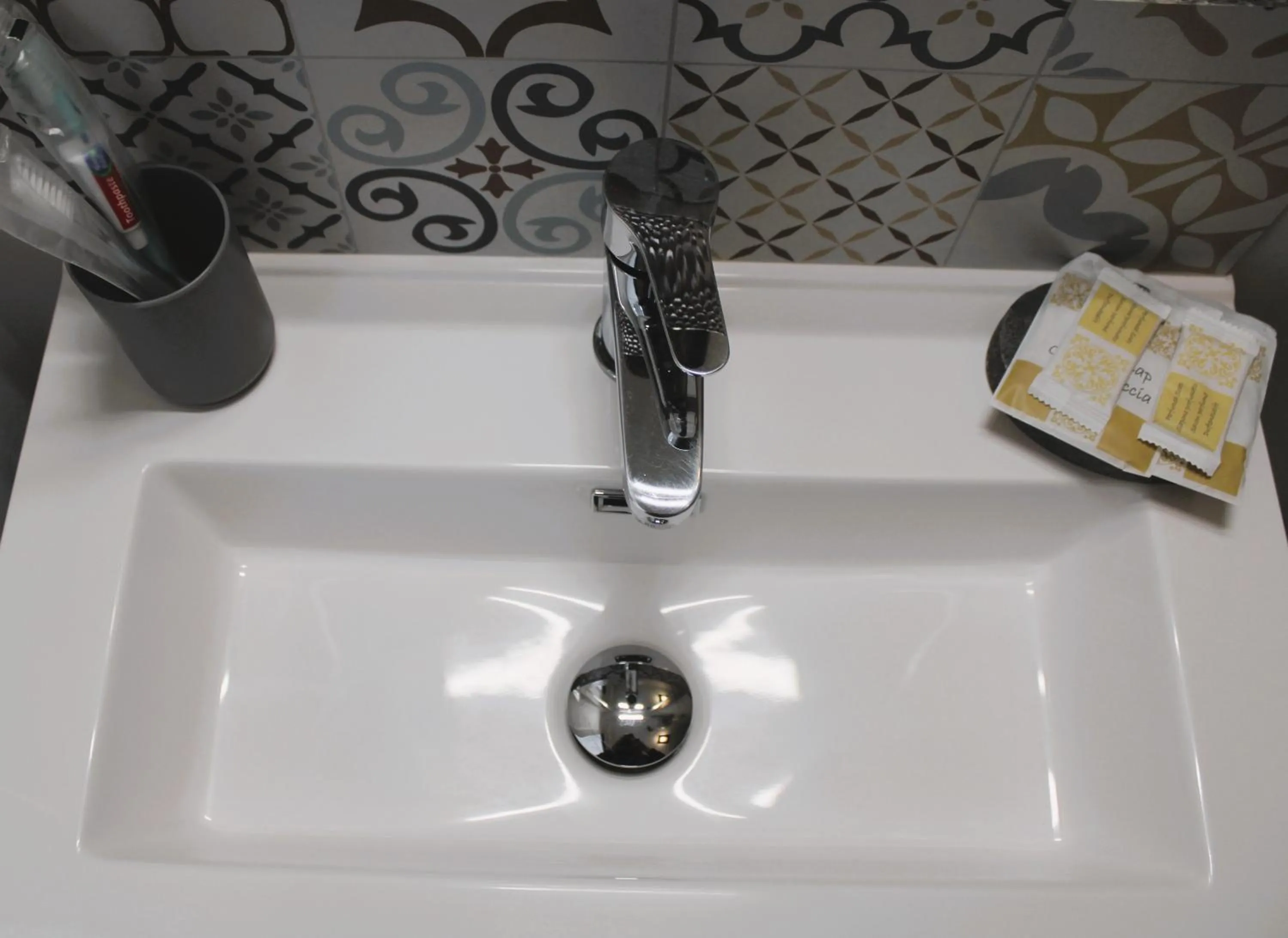 Bathroom in De Gasperi 55 - By Pera Rooms Collection