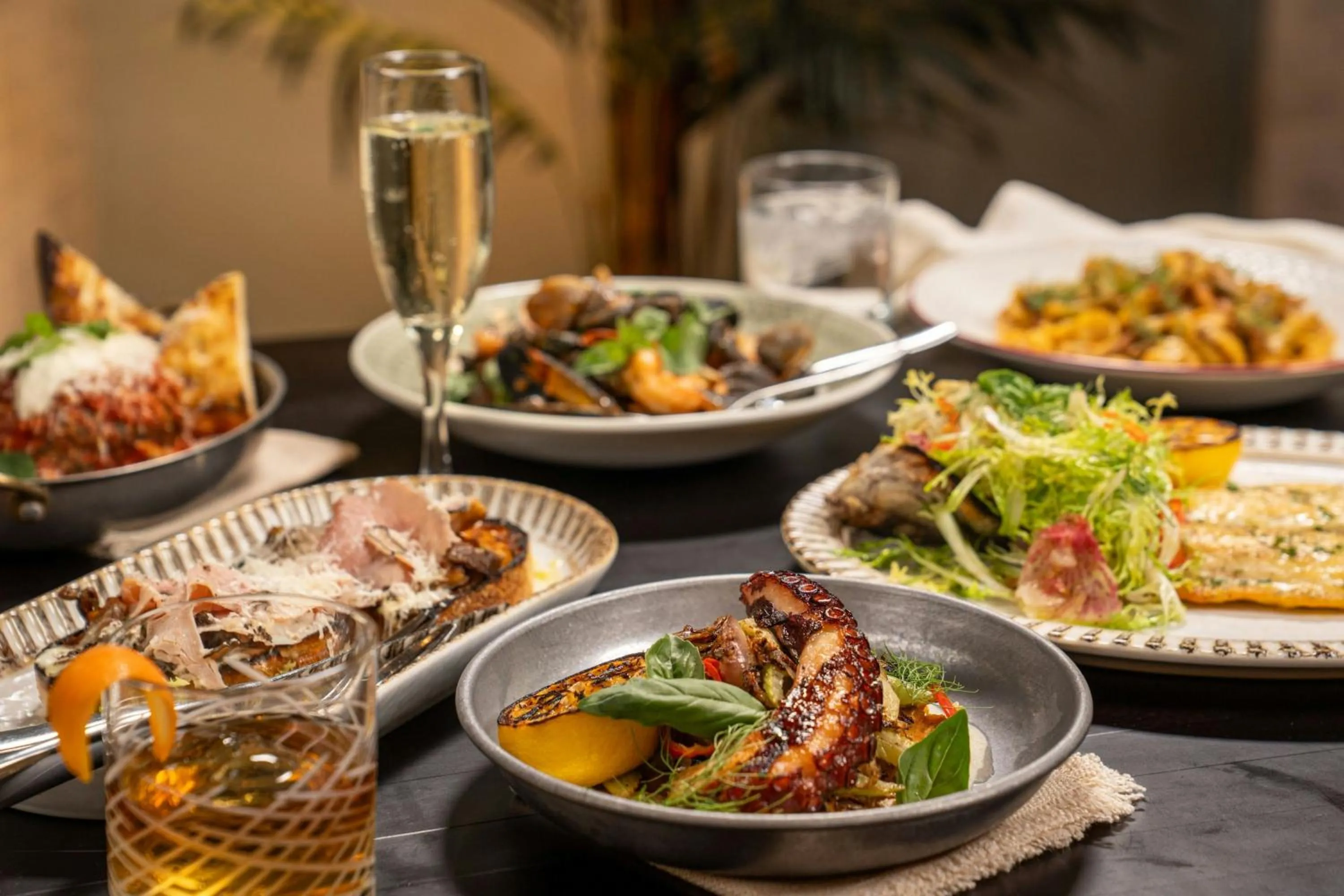 Restaurant/places to eat in JW Marriott Las Vegas Resort & Spa